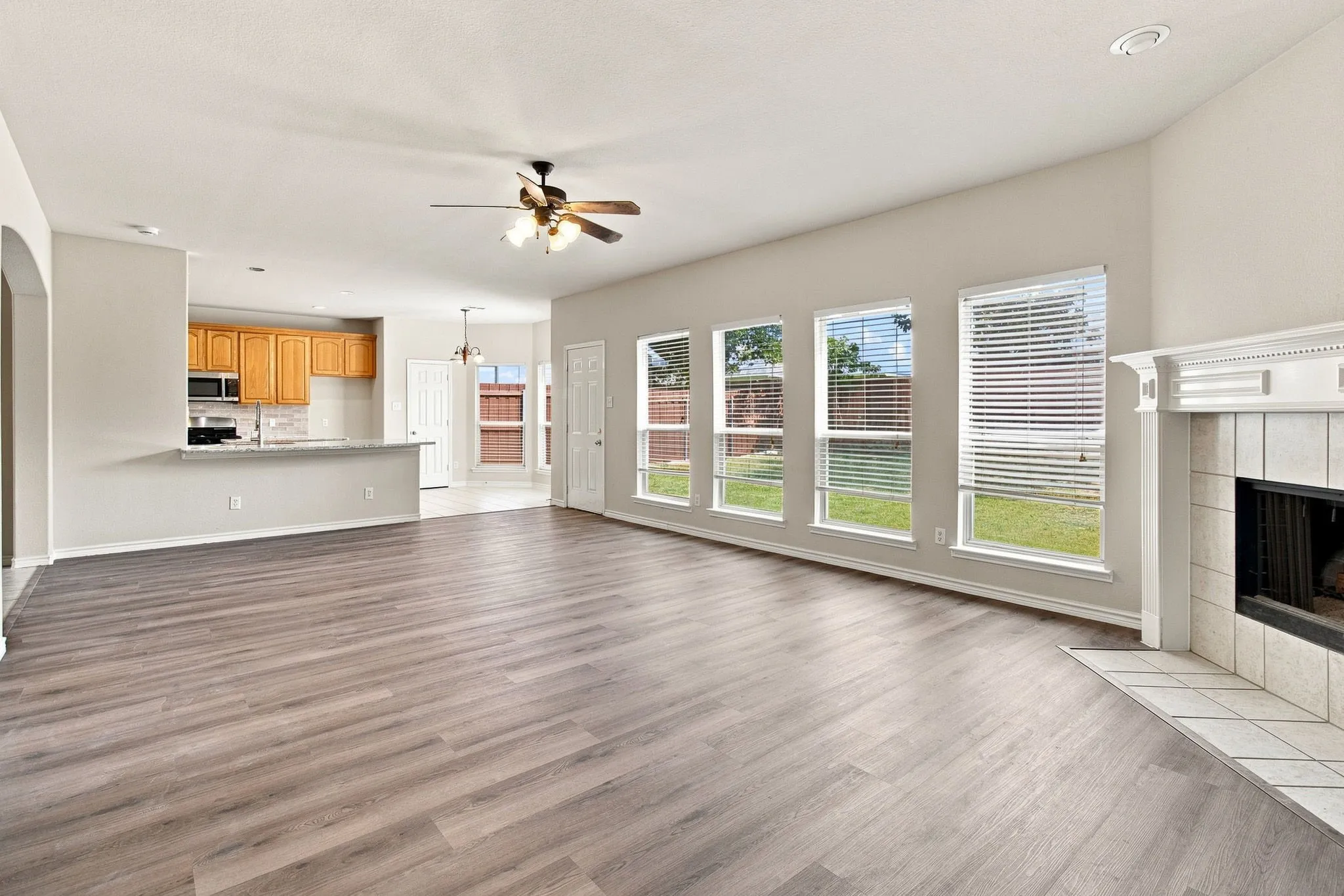 Single Family Residence For Rent in Collin County , 8009 Riverwalk Trail, Mc Kinney, Texas 75070, 4 Bedroom, 3 Bathroom, 2 Garage spaces, 2,260 Sqft, built in 2004, Price $2,500, mls#21350916, Real Estate Agent in Mc Kinney, Homes For Rent in Collin county, Homes For Rent in Mc Kinney, Realtor in Mc Kinney Texas, Real Estate Brokerage Independent Realty Texas, Luminita Cordes Realtor