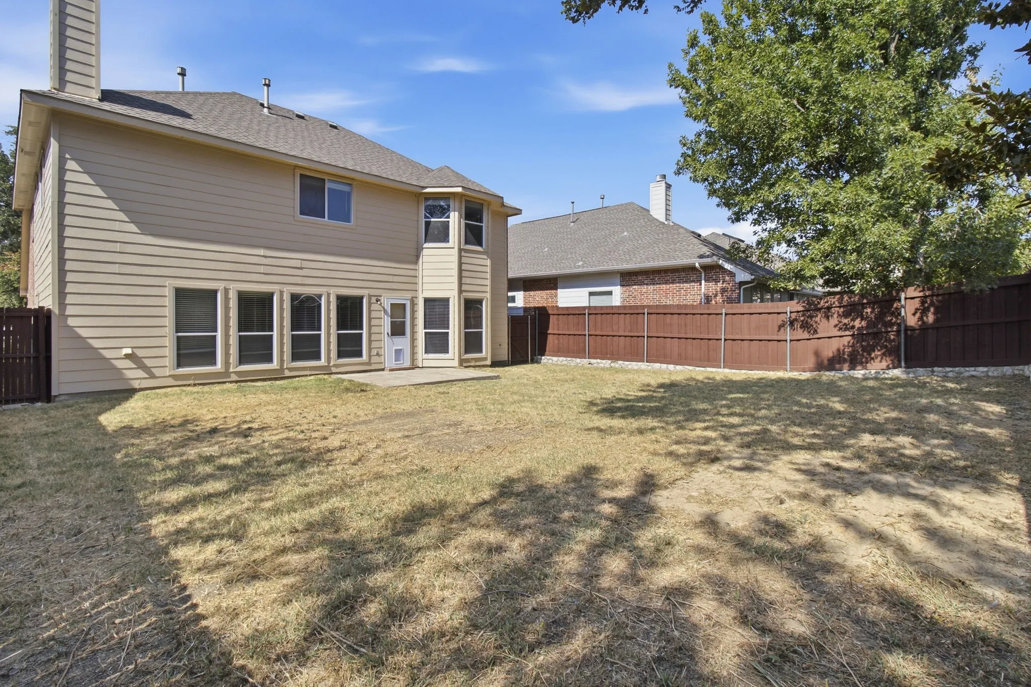 Single Family Residence For Rent in Collin County , 8009 Riverwalk Trail, Mc Kinney, Texas 75070, 4 Bedroom, 3 Bathroom, 2 Garage spaces, 2,260 Sqft, built in 2004, Price $2,500, mls#21350916, Real Estate Agent in Mc Kinney, Homes For Rent in Collin county, Homes For Rent in Mc Kinney, Realtor in Mc Kinney Texas, Real Estate Brokerage Independent Realty Texas, Luminita Cordes Realtor