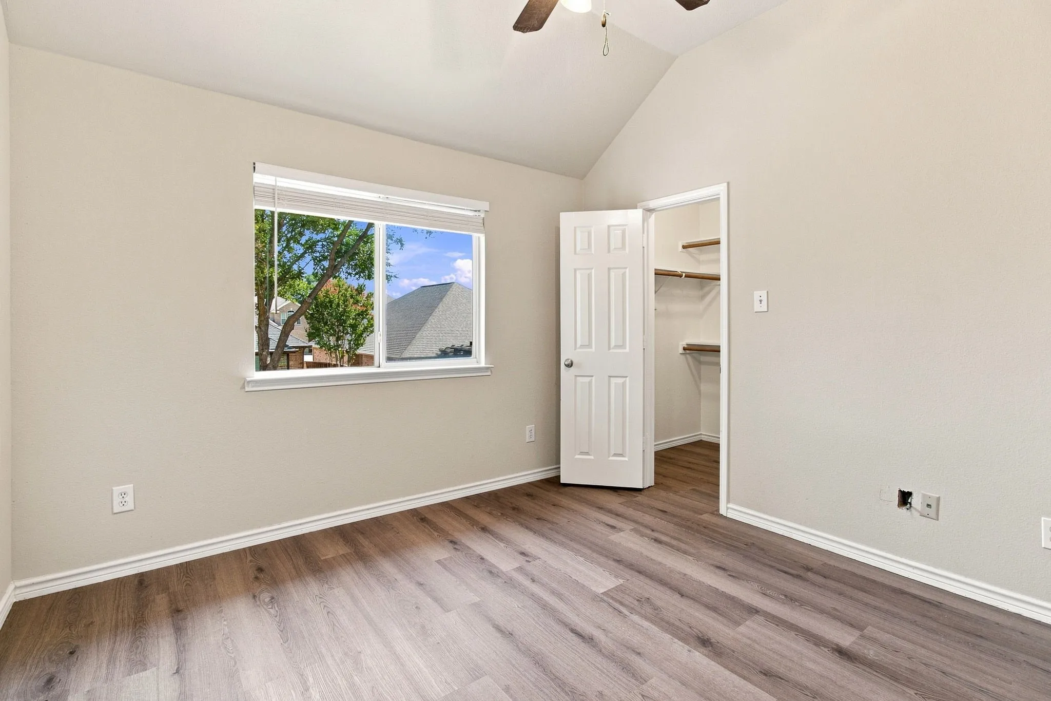 Single Family Residence For Rent in Collin County , 8009 Riverwalk Trail, Mc Kinney, Texas 75070, 4 Bedroom, 3 Bathroom, 2 Garage spaces, 2,260 Sqft, built in 2004, Price $2,500, mls#21350916, Real Estate Agent in Mc Kinney, Homes For Rent in Collin county, Homes For Rent in Mc Kinney, Realtor in Mc Kinney Texas, Real Estate Brokerage Independent Realty Texas, Luminita Cordes Realtor