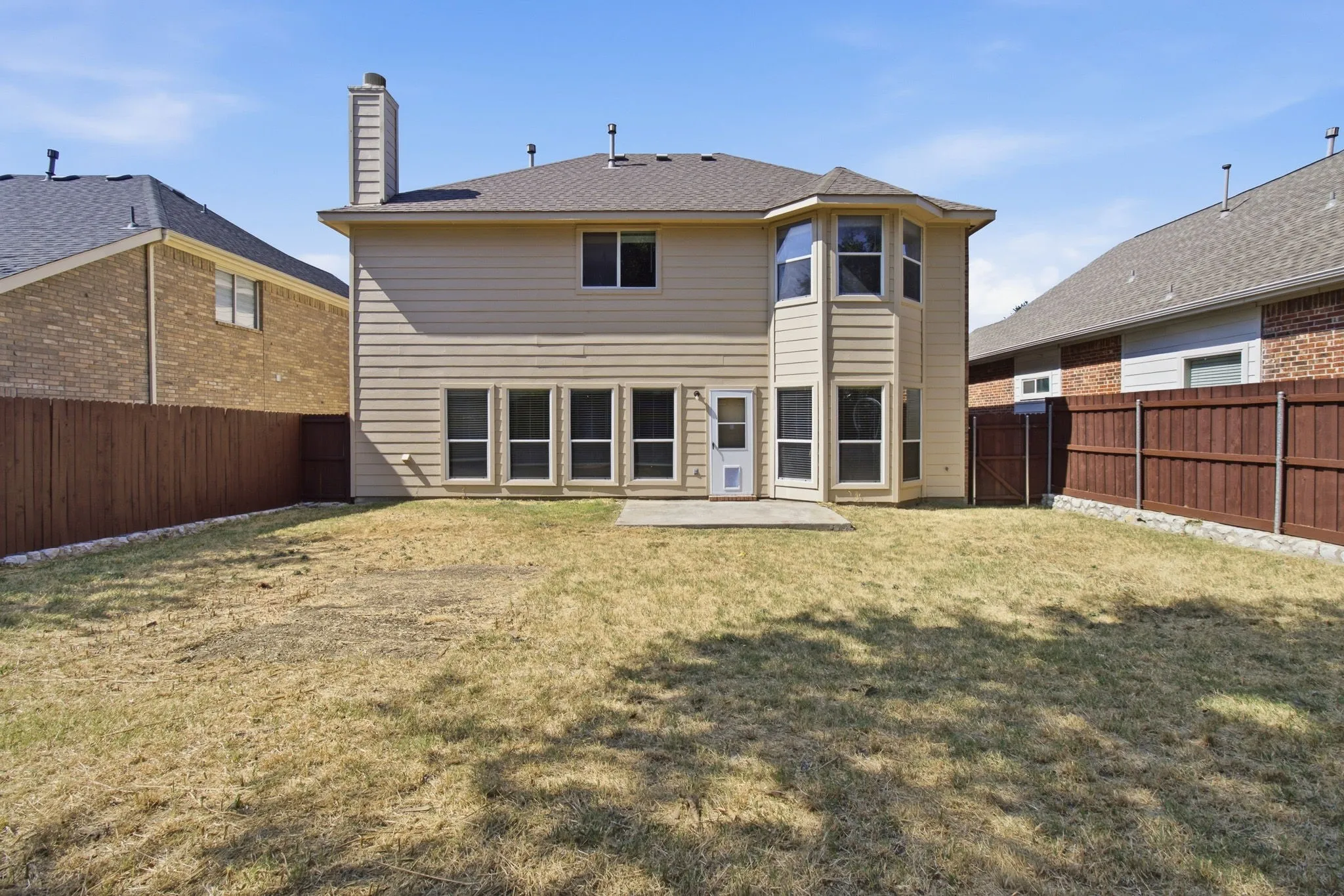 Single Family Residence For Rent in Collin County , 8009 Riverwalk Trail, Mc Kinney, Texas 75070, 4 Bedroom, 3 Bathroom, 2 Garage spaces, 2,260 Sqft, built in 2004, Price $2,500, mls#21350916, Real Estate Agent in Mc Kinney, Homes For Rent in Collin county, Homes For Rent in Mc Kinney, Realtor in Mc Kinney Texas, Real Estate Brokerage Independent Realty Texas, Luminita Cordes Realtor