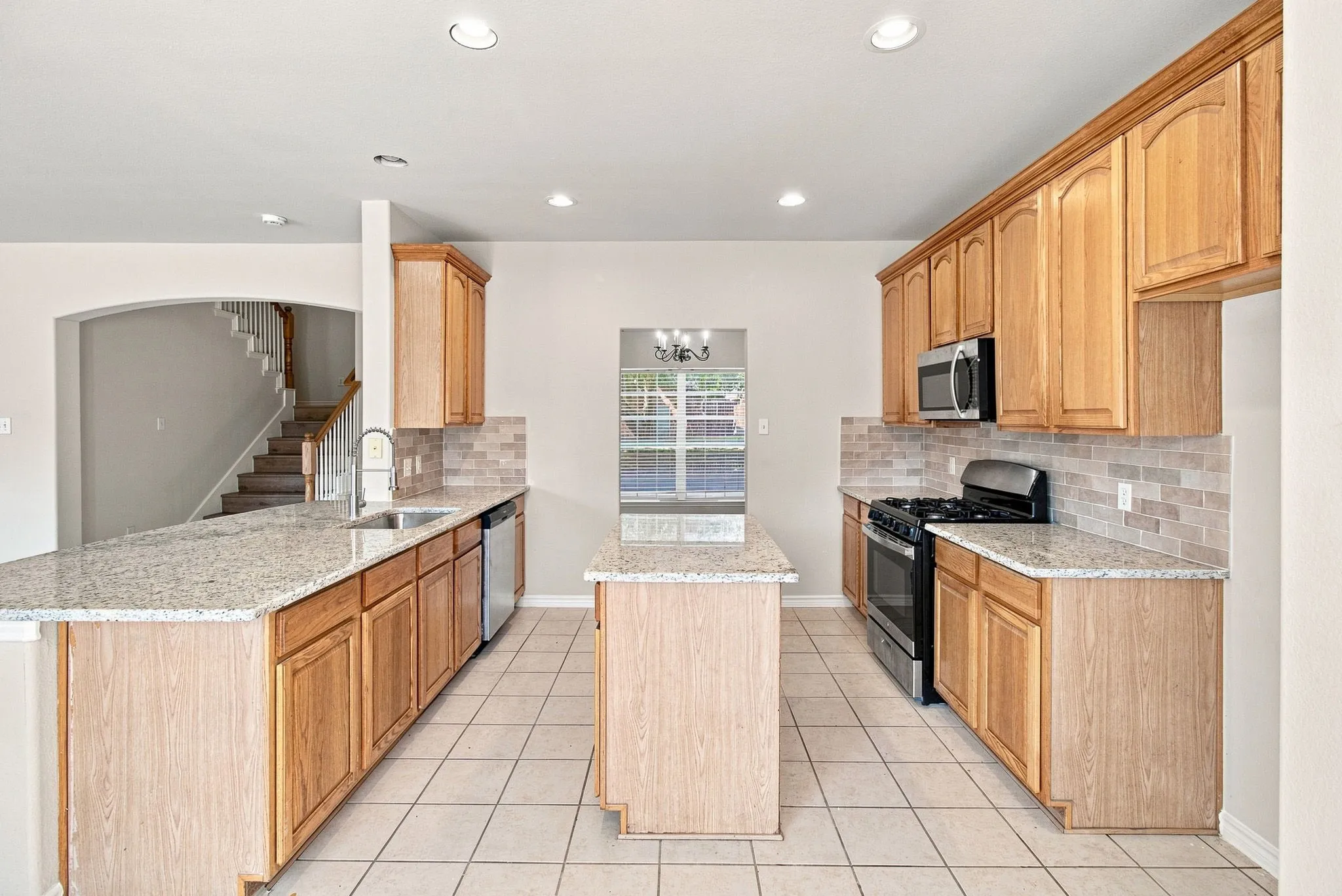 Single Family Residence For Rent in Collin County , 8009 Riverwalk Trail, Mc Kinney, Texas 75070, 4 Bedroom, 3 Bathroom, 2 Garage spaces, 2,260 Sqft, built in 2004, Price $2,500, mls#21350916, Real Estate Agent in Mc Kinney, Homes For Rent in Collin county, Homes For Rent in Mc Kinney, Realtor in Mc Kinney Texas, Real Estate Brokerage Independent Realty Texas, Luminita Cordes Realtor