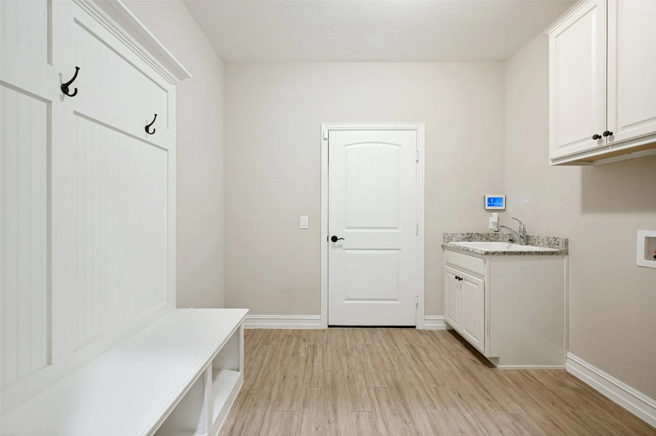 Single Family Residence For Sale in Denton County , 700 Freedom Lane, Little Elm, Texas 76227, 2 Bedroom, 3 Bathroom, 2 Garage spaces, 2,556 Sqft, built in 2020, mls#21349694, Real Estate Agent in Little Elm, Homes For Sale in Denton county, Homes For Sale in Little Elm, Realtor in Little Elm Texas, Real Estate Brokerage Independent Realty Texas, Luminita Cordes Realtor