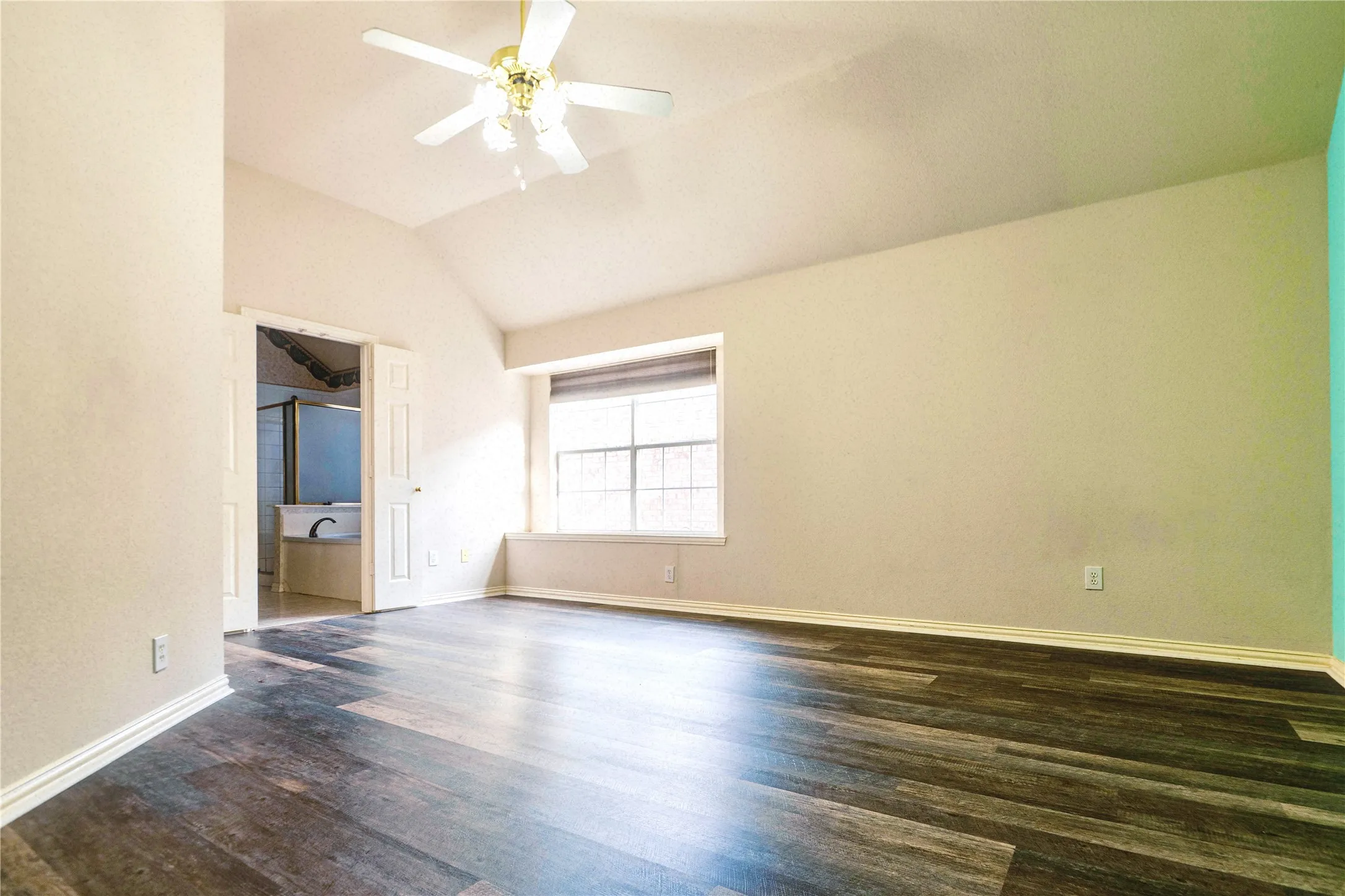 Single Family Residence For Rent in Collin County , 8017 Springmoss Drive, Plano, Texas 75025, 2 Bedroom, 2 Bathroom, 2 Garage spaces, 1,841 Sqft, built in 1998, mls#21350918, Real Estate Agent in Plano, Homes For Rent in Collin county, Homes For Rent in Plano, Realtor in Plano Texas, Real Estate Brokerage Independent Realty Texas, Luminita Cordes Realtor