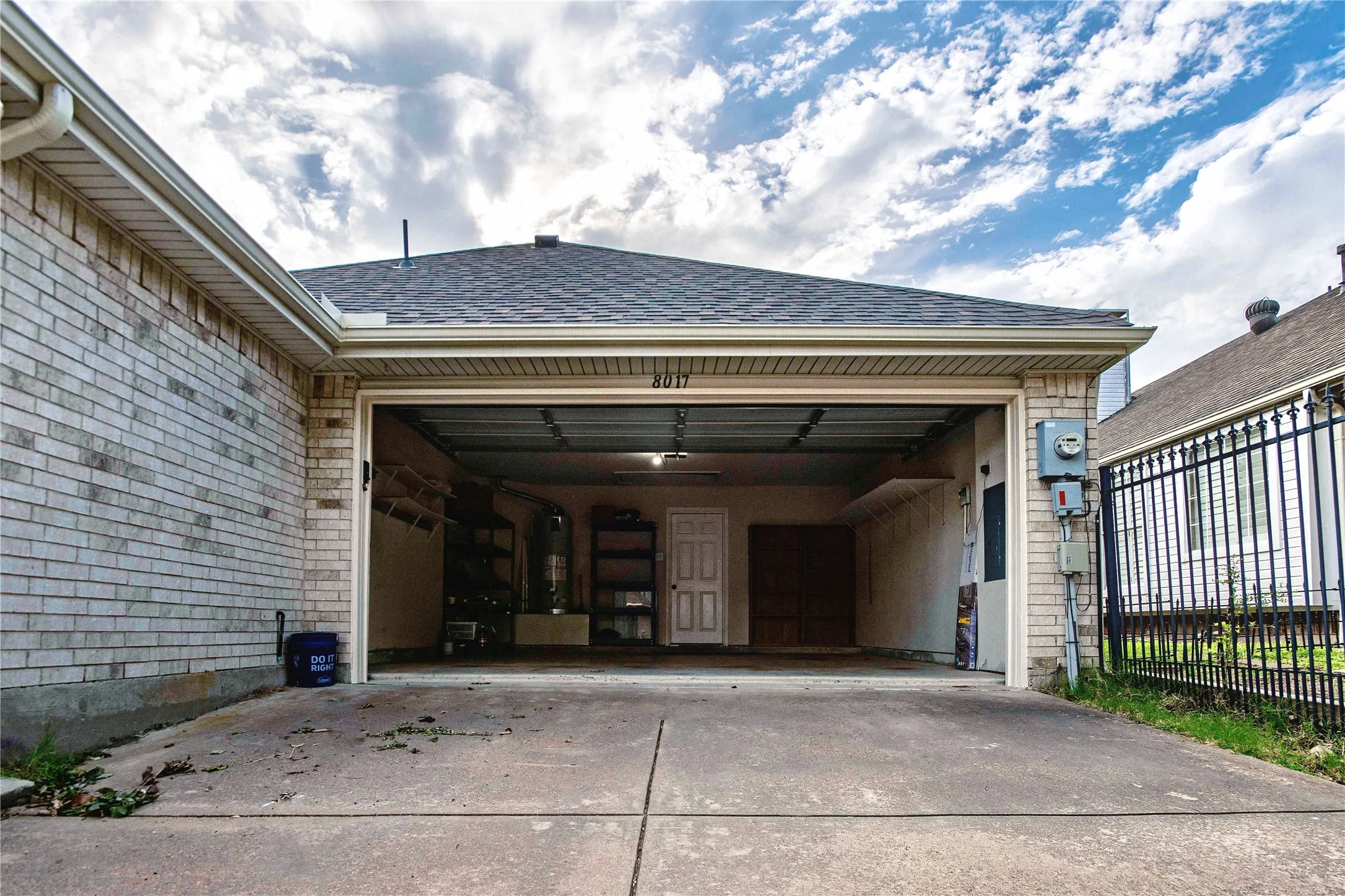 Single Family Residence For Rent in Collin County , 8017 Springmoss Drive, Plano, Texas 75025, 2 Bedroom, 2 Bathroom, 2 Garage spaces, 1,841 Sqft, built in 1998, mls#21350918, Real Estate Agent in Plano, Homes For Rent in Collin county, Homes For Rent in Plano, Realtor in Plano Texas, Real Estate Brokerage Independent Realty Texas, Luminita Cordes Realtor