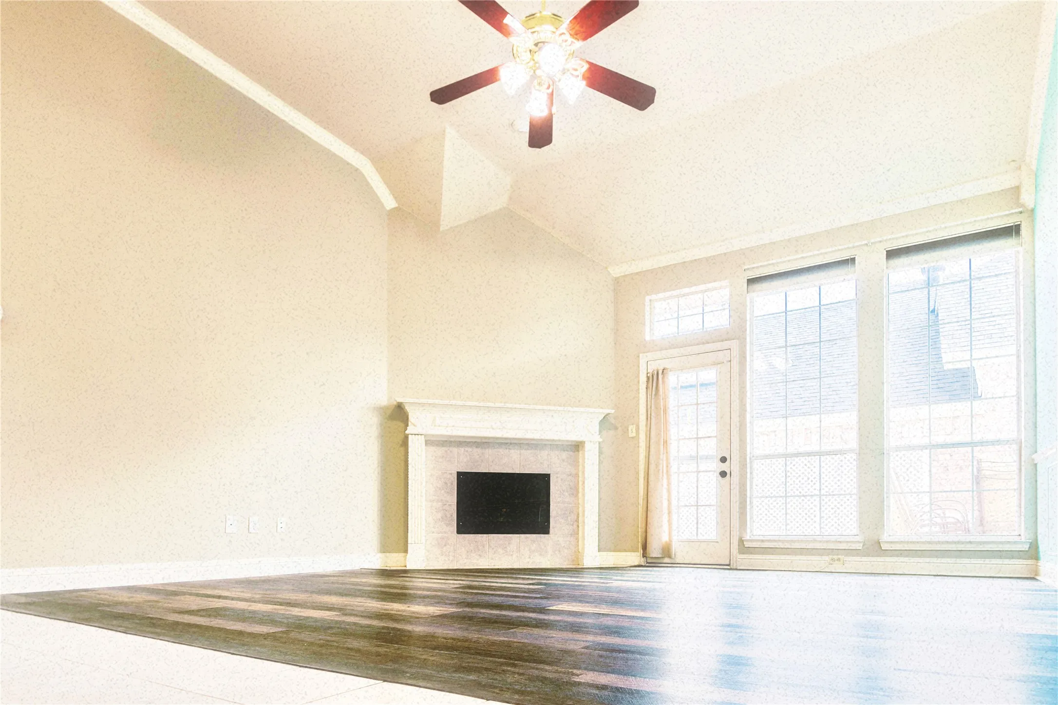 Single Family Residence For Rent in Collin County , 8017 Springmoss Drive, Plano, Texas 75025, 2 Bedroom, 2 Bathroom, 2 Garage spaces, 1,841 Sqft, built in 1998, mls#21350918, Real Estate Agent in Plano, Homes For Rent in Collin county, Homes For Rent in Plano, Realtor in Plano Texas, Real Estate Brokerage Independent Realty Texas, Luminita Cordes Realtor