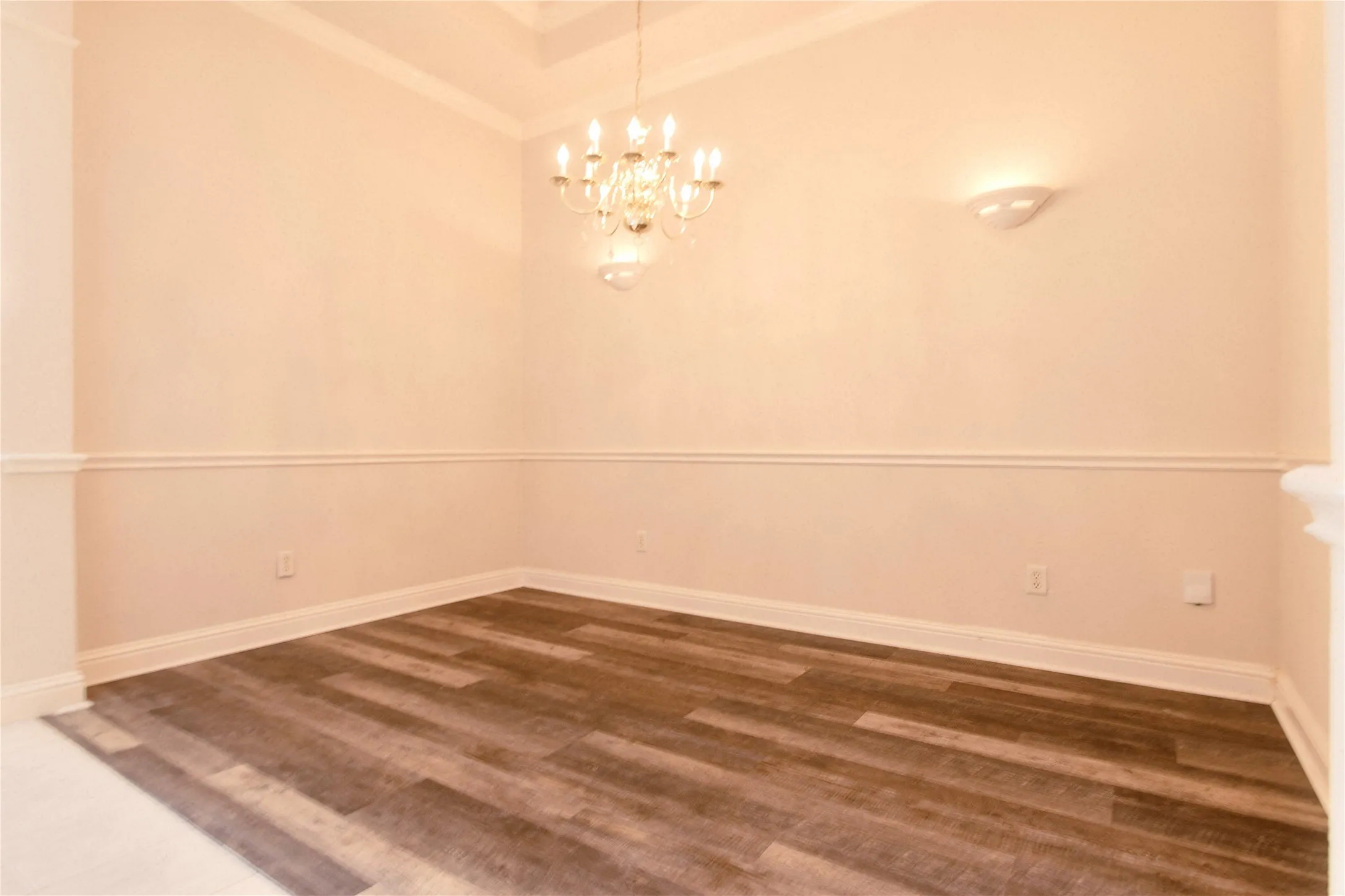 Single Family Residence For Rent in Collin County , 8017 Springmoss Drive, Plano, Texas 75025, 2 Bedroom, 2 Bathroom, 2 Garage spaces, 1,841 Sqft, built in 1998, mls#21350918, Real Estate Agent in Plano, Homes For Rent in Collin county, Homes For Rent in Plano, Realtor in Plano Texas, Real Estate Brokerage Independent Realty Texas, Luminita Cordes Realtor