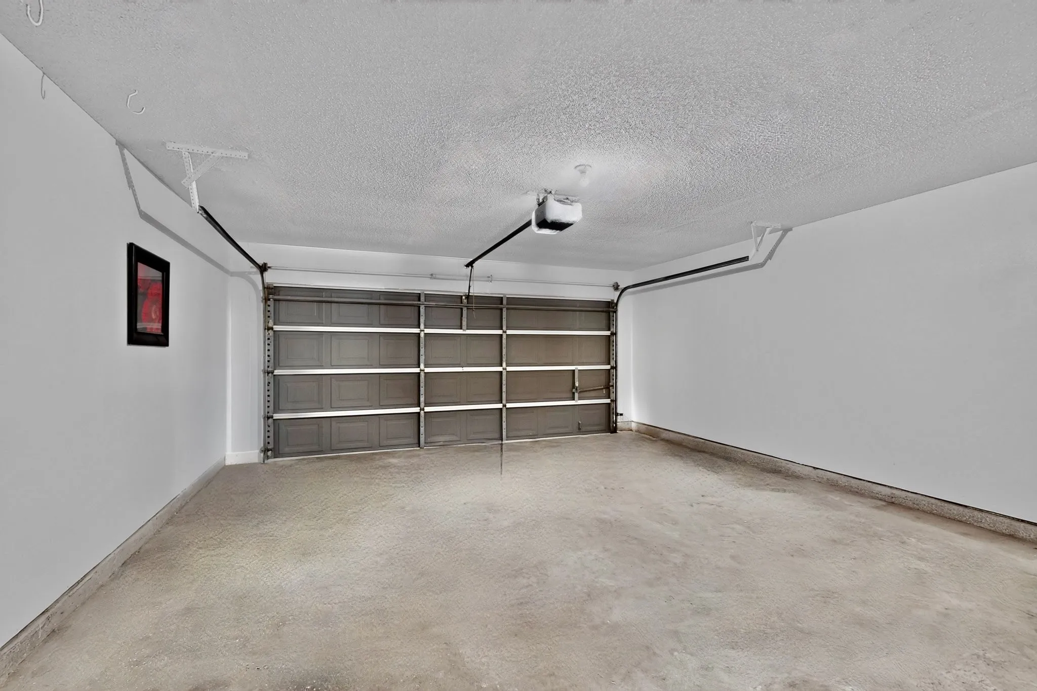Single Family Residence For Sale in Tarrant County , 5205 Livermore Drive, Arlington, Texas 76017, 3 Bedroom, 2 Bathroom, 2 Garage spaces, 1,430 Sqft, built in 1992, mls#21350515, Real Estate Agent in Arlington, Homes For Sale in Tarrant county, Homes For Sale in Arlington, Realtor in Arlington Texas, Real Estate Brokerage Independent Realty Texas, Luminita Cordes Realtor