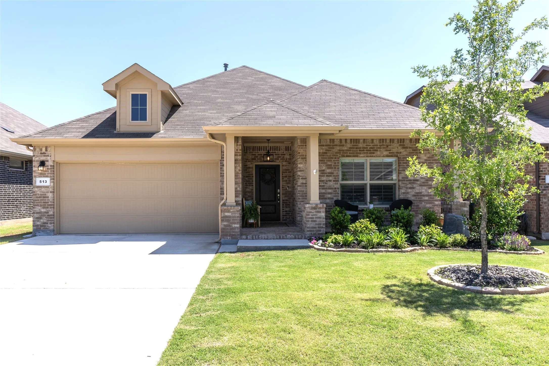 Single Family Residence For Sale in Denton County , 513 Hogan Drive, Denton, Texas 76210, 4 Bedroom, 2 Bathroom, 2 Garage spaces, 1,848 Sqft, built in 2022, mls#21349974, Real Estate Agent in Denton, Homes For Sale in Denton county, Homes For Sale in Denton, Realtor in Denton Texas, Real Estate Brokerage Independent Realty Texas, Luminita Cordes Realtor