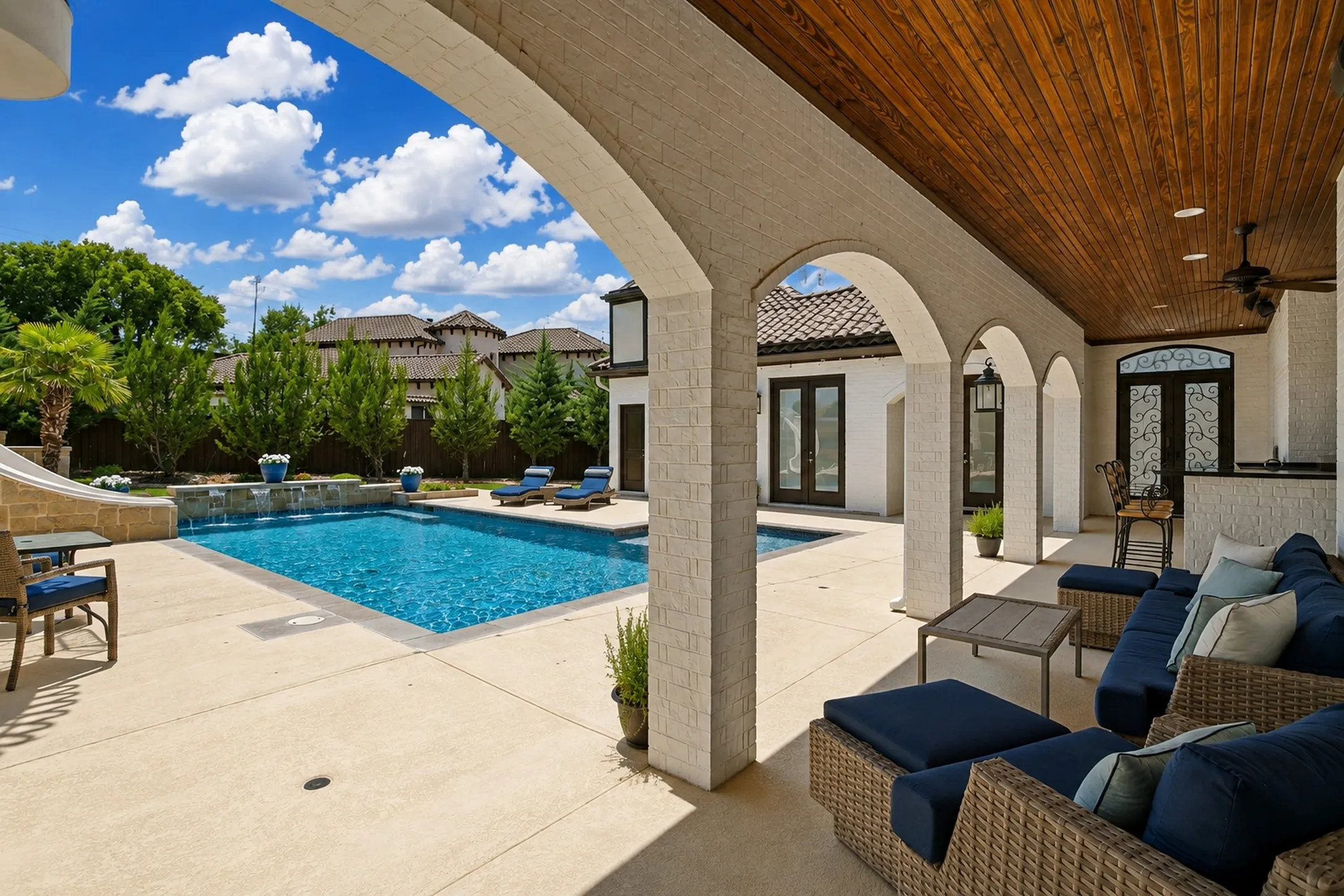 Single Family Residence For Sale in Parker County , 203 Links Court, Aledo, Texas 76008, 5 Bedroom, 6 Bathroom, 3 Garage spaces, 4,585 Sqft, built in 2013, mls#21348912, Real Estate Agent in Aledo, Homes For Sale in Parker county, Homes For Sale in Aledo, Realtor in Aledo Texas, Real Estate Brokerage Independent Realty Texas, Luminita Cordes Realtor