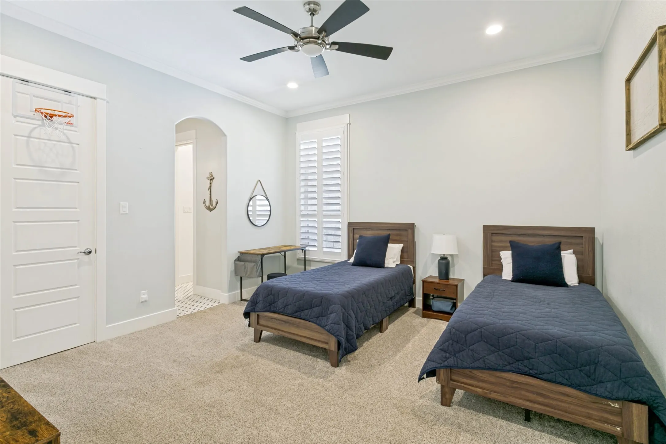 Single Family Residence For Sale in Parker County , 203 Links Court, Aledo, Texas 76008, 5 Bedroom, 6 Bathroom, 3 Garage spaces, 4,585 Sqft, built in 2013, mls#21348912, Real Estate Agent in Aledo, Homes For Sale in Parker county, Homes For Sale in Aledo, Realtor in Aledo Texas, Real Estate Brokerage Independent Realty Texas, Luminita Cordes Realtor