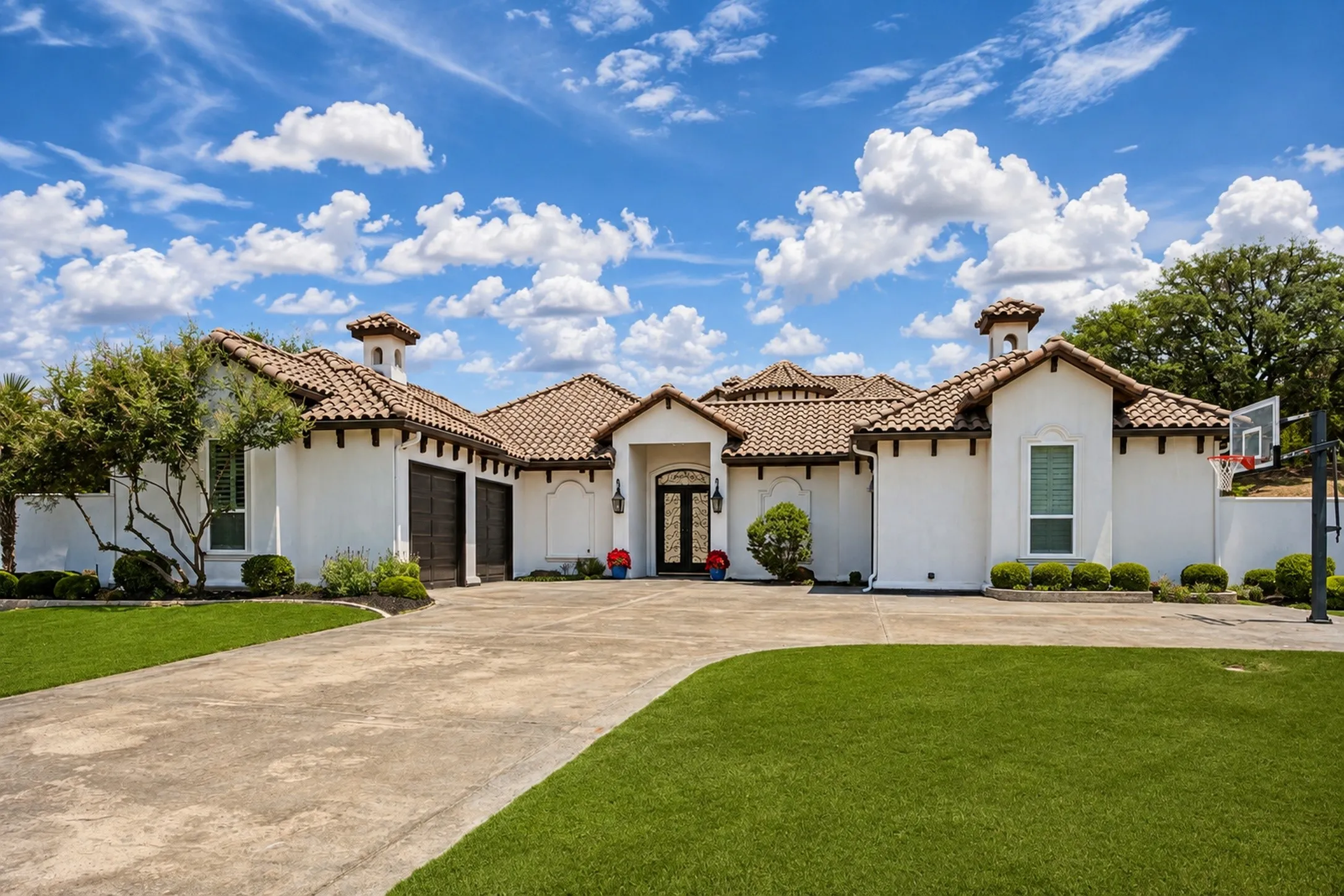 Single Family Residence For Sale in Parker County , 203 Links Court, Aledo, Texas 76008, 5 Bedroom, 6 Bathroom, 3 Garage spaces, 4,585 Sqft, built in 2013, mls#21348912, Real Estate Agent in Aledo, Homes For Sale in Parker county, Homes For Sale in Aledo, Realtor in Aledo Texas, Real Estate Brokerage Independent Realty Texas, Luminita Cordes Realtor