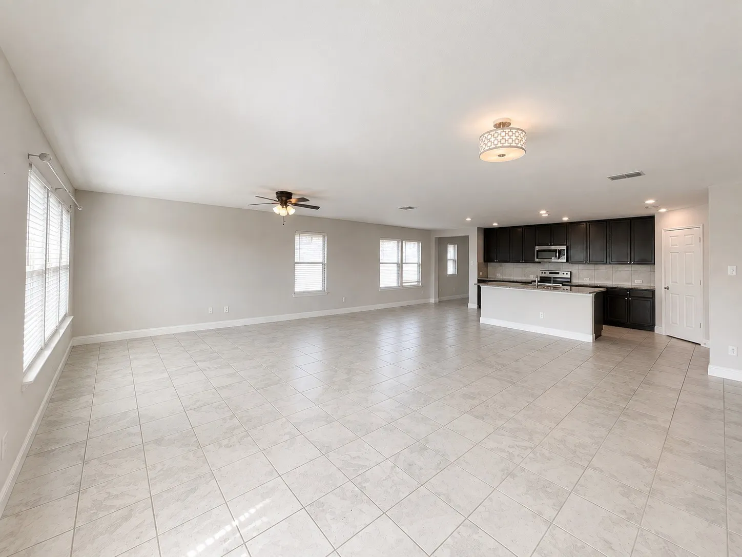 Single Family Residence For Rent in Denton County , 2605 Wesley Avenue, Aubrey, Texas 76227, 4 Bedroom, 2 Bathroom, 2 Garage spaces, 2,118 Sqft, built in 2020, mls#21350928, Real Estate Agent in Aubrey, Homes For Rent in Denton county, Homes For Rent in Aubrey, Realtor in Aubrey Texas, Real Estate Brokerage Independent Realty Texas, Luminita Cordes Realtor
