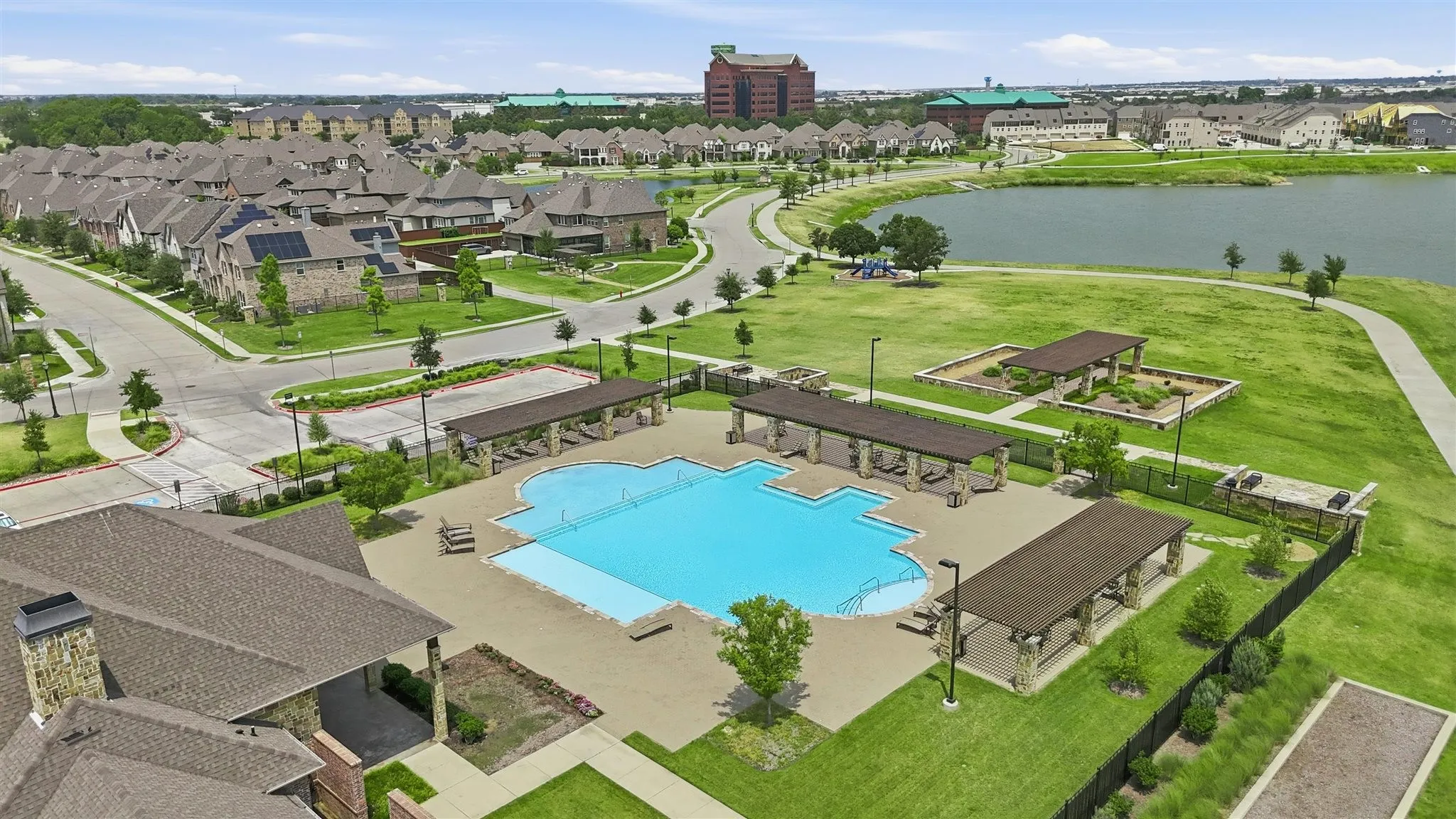 Townhouse For Sale in Dallas County , 1587 Wittington Place, Farmers Branch, Texas 75234, 3 Bedroom, 4 Bathroom, 2 Garage spaces, 1,996 Sqft, built in 2019, mls#21347912, Real Estate Agent in Farmers Branch, Homes For Sale in Dallas county, Homes For Sale in Farmers Branch, Realtor in Farmers Branch Texas, Real Estate Brokerage Independent Realty Texas, Luminita Cordes Realtor