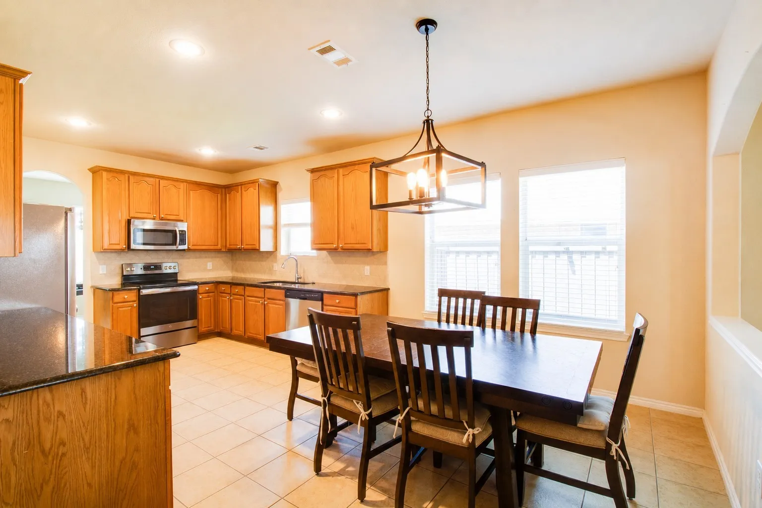 Single Family Residence For Sale in Denton County , 5005 Spyglass Hill Lane, Denton, Texas 76208, 4 Bedroom, 3 Bathroom, 2 Garage spaces, 2,729 Sqft, built in 2008, mls#21349690, Real Estate Agent in Denton, Homes For Sale in Denton county, Homes For Sale in Denton, Realtor in Denton Texas, Real Estate Brokerage Independent Realty Texas, Luminita Cordes Realtor