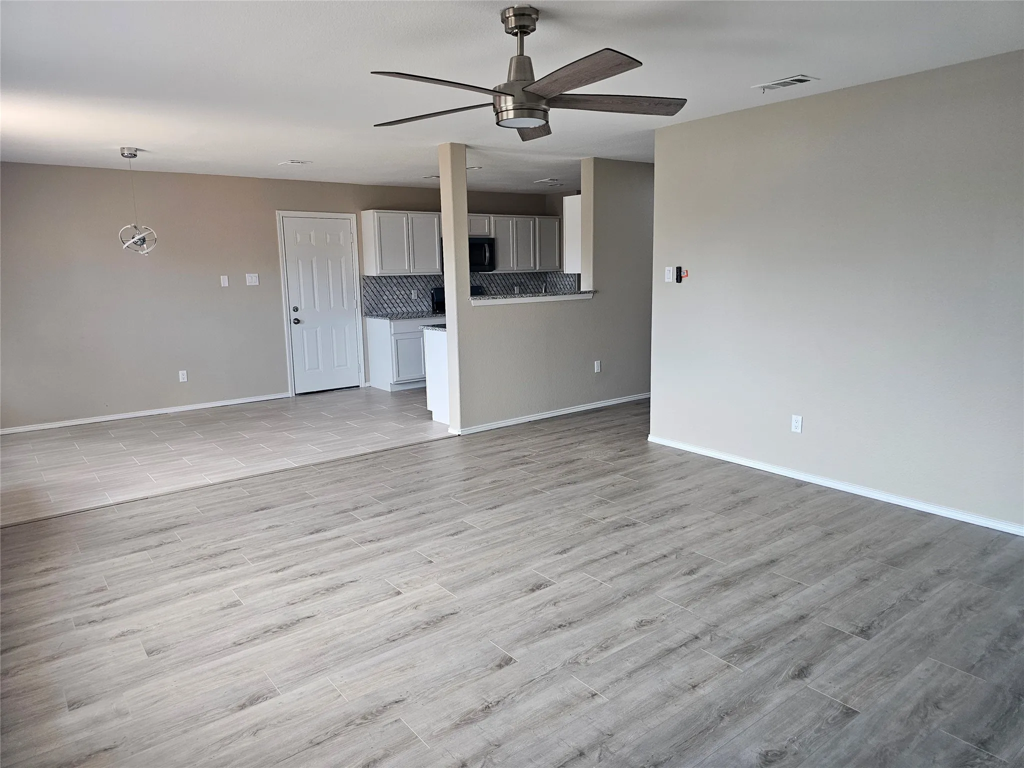 Single Family Residence For Sale in Dallas County , 2210 Marvin Drive, Lancaster, Texas 75134, 4 Bedroom, 2 Bathroom, 2 Garage spaces, 1,953 Sqft, built in 2008, mls#21350935, Real Estate Agent in Lancaster, Homes For Sale in Dallas county, Homes For Sale in Lancaster, Realtor in Lancaster Texas, Real Estate Brokerage Independent Realty Texas, Luminita Cordes Realtor