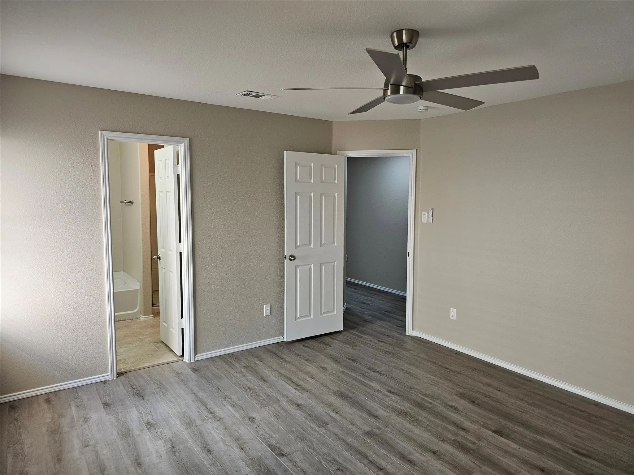 Single Family Residence For Sale in Dallas County , 2210 Marvin Drive, Lancaster, Texas 75134, 4 Bedroom, 2 Bathroom, 2 Garage spaces, 1,953 Sqft, built in 2008, mls#21350935, Real Estate Agent in Lancaster, Homes For Sale in Dallas county, Homes For Sale in Lancaster, Realtor in Lancaster Texas, Real Estate Brokerage Independent Realty Texas, Luminita Cordes Realtor