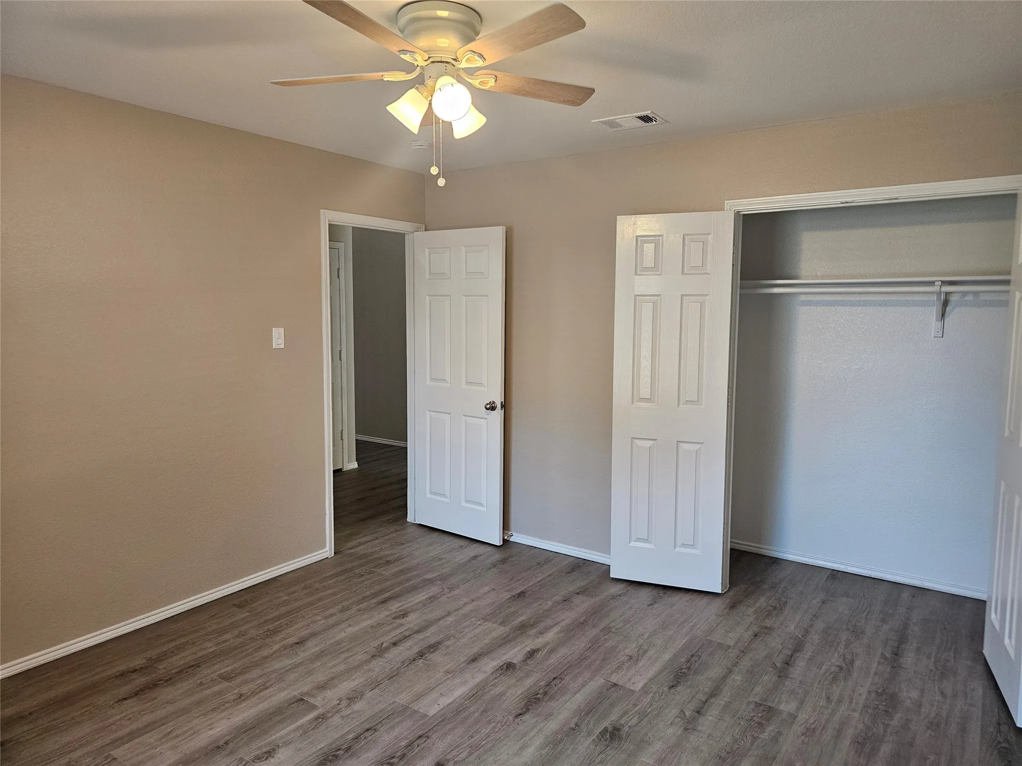 Single Family Residence For Sale in Dallas County , 2210 Marvin Drive, Lancaster, Texas 75134, 4 Bedroom, 2 Bathroom, 2 Garage spaces, 1,953 Sqft, built in 2008, mls#21350935, Real Estate Agent in Lancaster, Homes For Sale in Dallas county, Homes For Sale in Lancaster, Realtor in Lancaster Texas, Real Estate Brokerage Independent Realty Texas, Luminita Cordes Realtor
