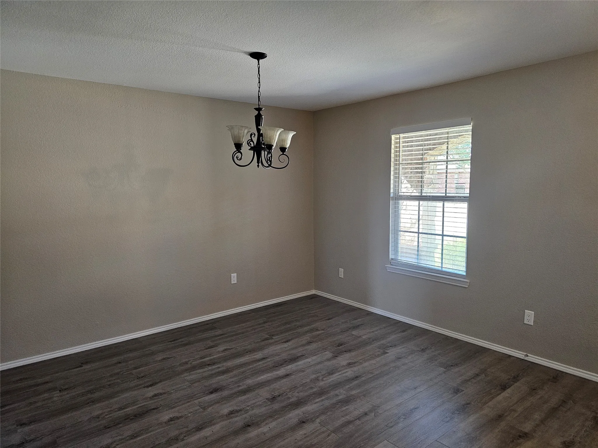 Single Family Residence For Sale in Dallas County , 2210 Marvin Drive, Lancaster, Texas 75134, 4 Bedroom, 2 Bathroom, 2 Garage spaces, 1,953 Sqft, built in 2008, mls#21350935, Real Estate Agent in Lancaster, Homes For Sale in Dallas county, Homes For Sale in Lancaster, Realtor in Lancaster Texas, Real Estate Brokerage Independent Realty Texas, Luminita Cordes Realtor