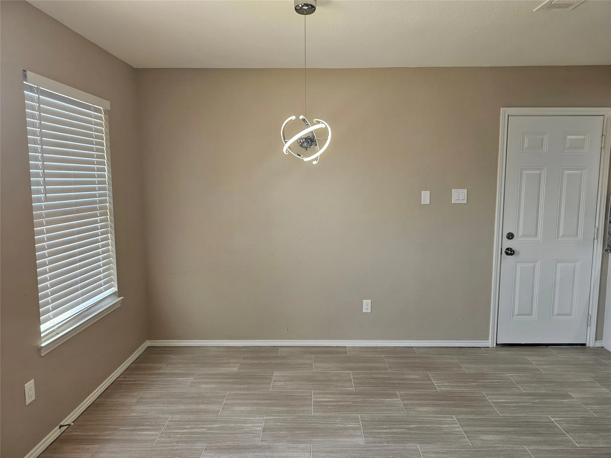 Single Family Residence For Sale in Dallas County , 2210 Marvin Drive, Lancaster, Texas 75134, 4 Bedroom, 2 Bathroom, 2 Garage spaces, 1,953 Sqft, built in 2008, mls#21350935, Real Estate Agent in Lancaster, Homes For Sale in Dallas county, Homes For Sale in Lancaster, Realtor in Lancaster Texas, Real Estate Brokerage Independent Realty Texas, Luminita Cordes Realtor