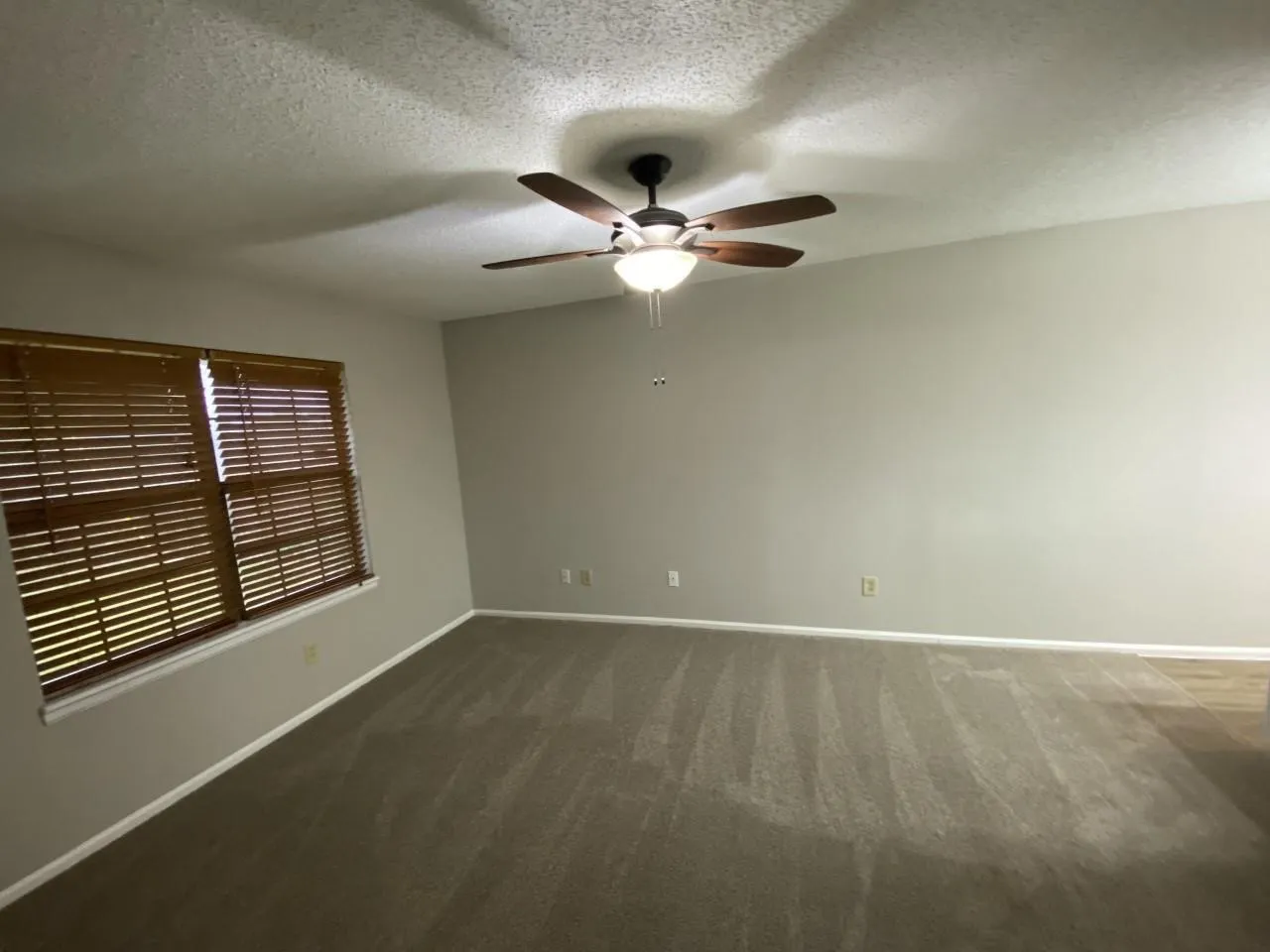 Single Family Residence For Rent in Dallas County , 1105 Montclair Drive, Garland, Texas 75040, 3 Bedroom, 2 Bathroom, 2 Garage spaces, 1,272 Sqft, built in 1986, mls#21350848, Real Estate Agent in Garland, Homes For Rent in Dallas county, Homes For Rent in Garland, Realtor in Garland Texas, Real Estate Brokerage Independent Realty Texas, Luminita Cordes Realtor