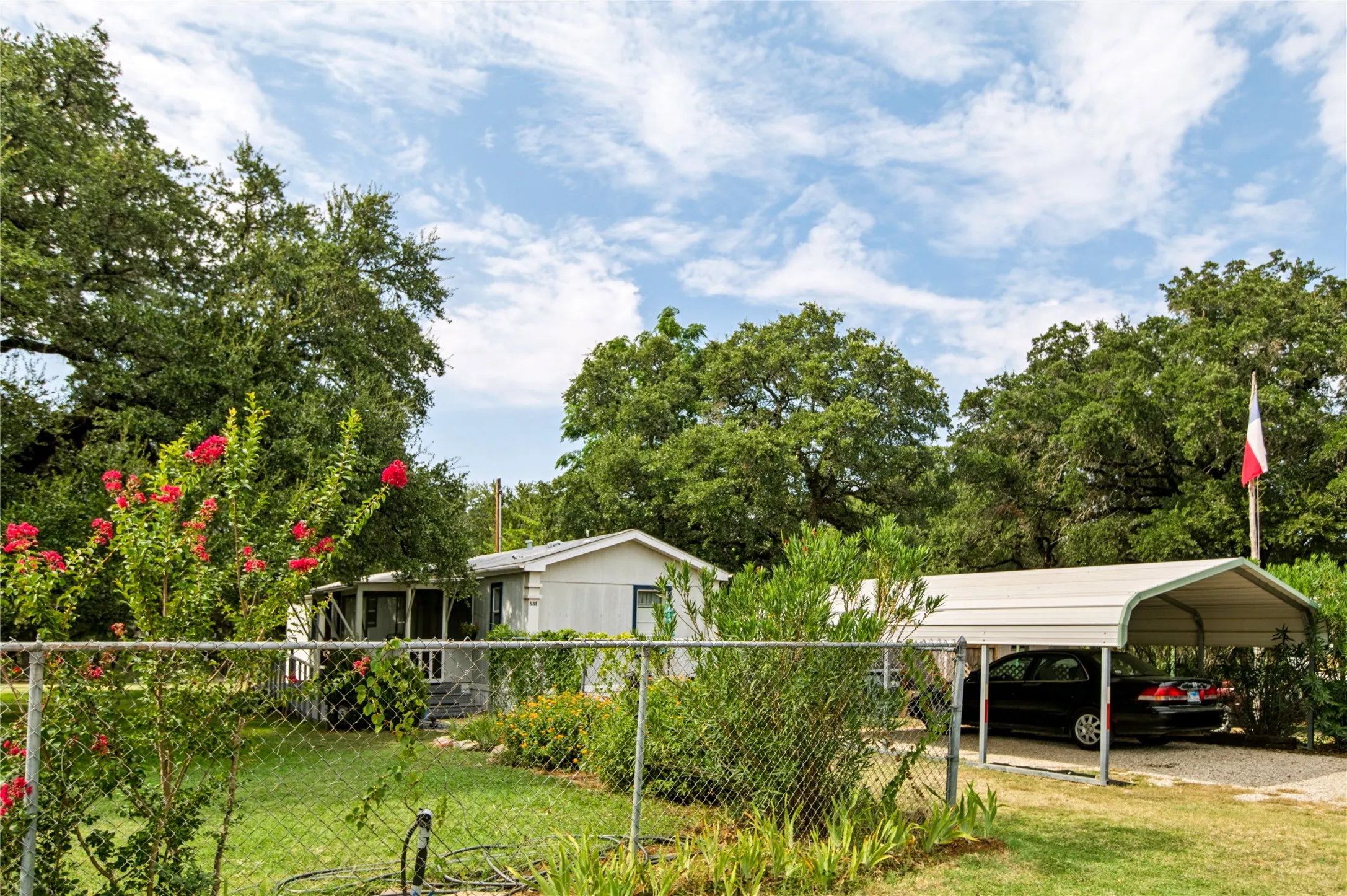 Mobile Home For Sale in Mc Lennan County , 531 River Park Road, Waco, Texas 76657, 2 Bedroom, 2 Bathroom, Garage spaces, 1,056 Sqft, built in 1996, mls#21350938, Real Estate Agent in Waco, Homes For Sale in Mc Lennan county, Homes For Sale in Waco, Realtor in Waco Texas, Real Estate Brokerage Independent Realty Texas, Luminita Cordes Realtor