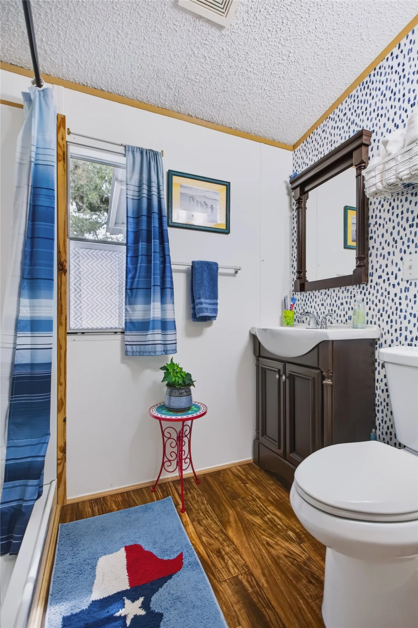 Mobile Home For Sale in Mc Lennan County , 531 River Park Road, Waco, Texas 76657, 2 Bedroom, 2 Bathroom, Garage spaces, 1,056 Sqft, built in 1996, mls#21350938, Real Estate Agent in Waco, Homes For Sale in Mc Lennan county, Homes For Sale in Waco, Realtor in Waco Texas, Real Estate Brokerage Independent Realty Texas, Luminita Cordes Realtor