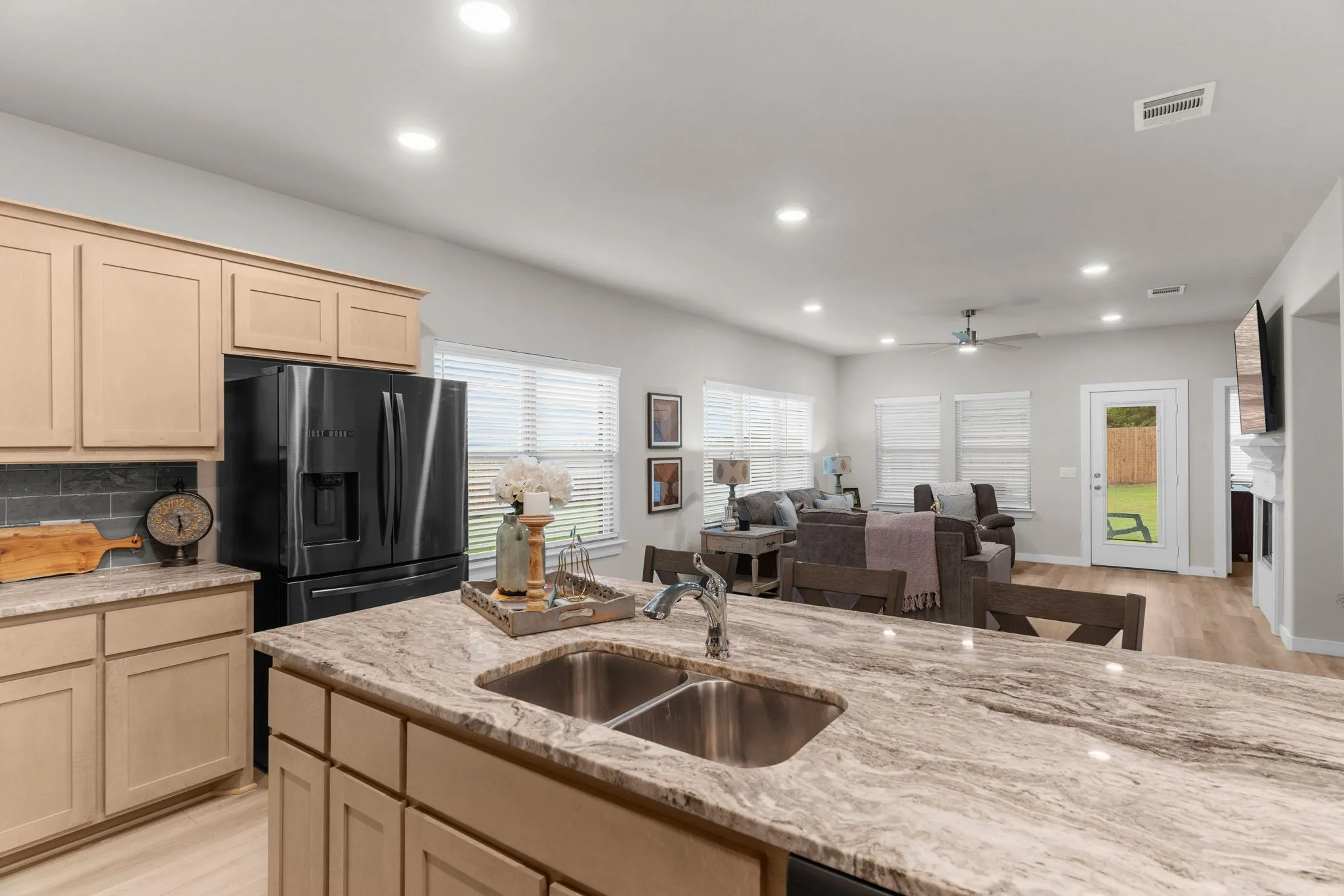 Single Family Residence For Sale in Collin County , 300 Heritage Grove Road, Blue Ridge, Texas 75424, 4 Bedroom, 2 Bathroom, 2 Garage spaces, 1,957 Sqft, built in 2024, mls#21348710, Real Estate Agent in Blue Ridge, Homes For Sale in Collin county, Homes For Sale in Blue Ridge, Realtor in Blue Ridge Texas, Real Estate Brokerage Independent Realty Texas, Luminita Cordes Realtor