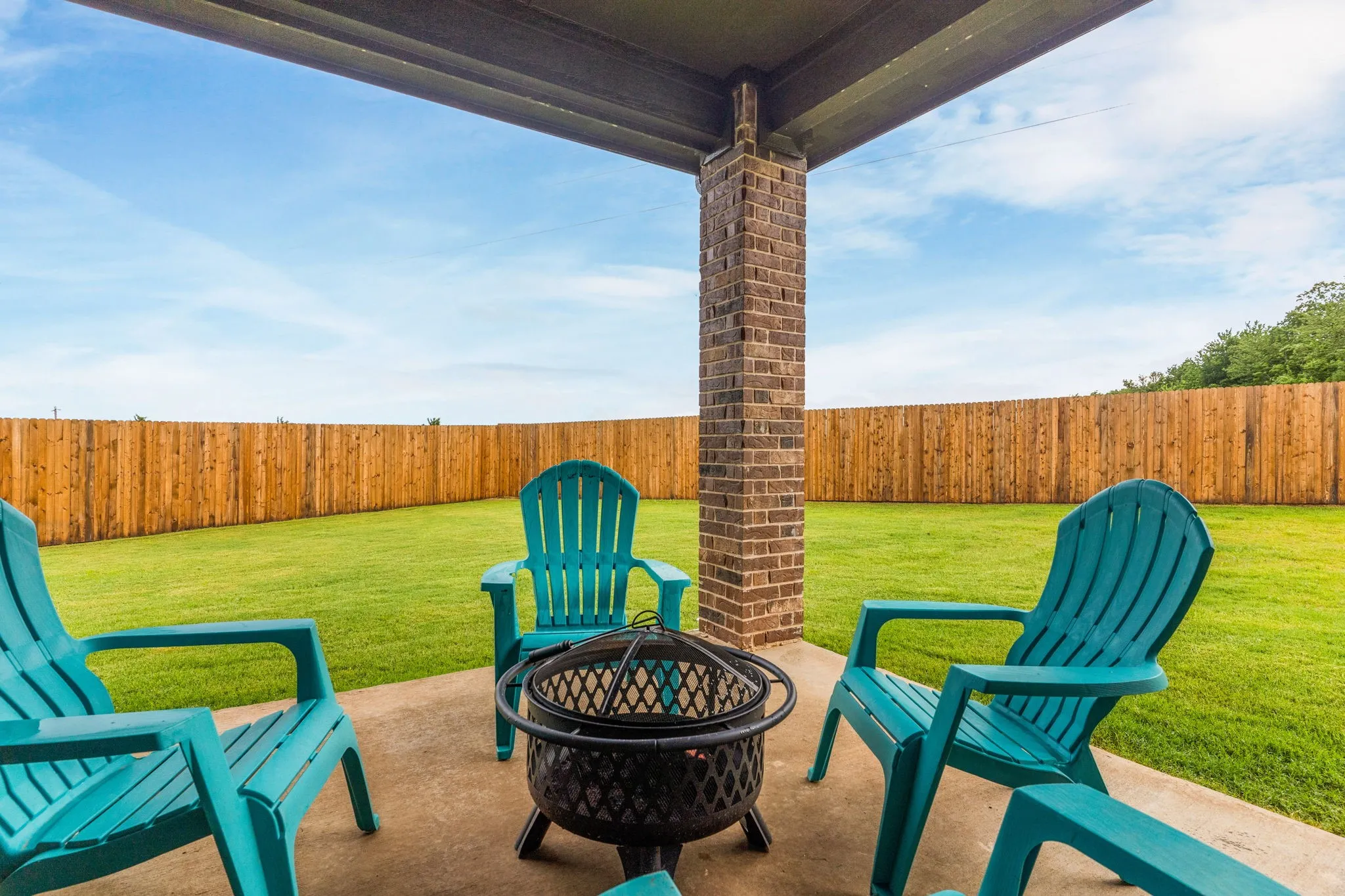 Single Family Residence For Sale in Collin County , 300 Heritage Grove Road, Blue Ridge, Texas 75424, 4 Bedroom, 2 Bathroom, 2 Garage spaces, 1,957 Sqft, built in 2024, mls#21348710, Real Estate Agent in Blue Ridge, Homes For Sale in Collin county, Homes For Sale in Blue Ridge, Realtor in Blue Ridge Texas, Real Estate Brokerage Independent Realty Texas, Luminita Cordes Realtor