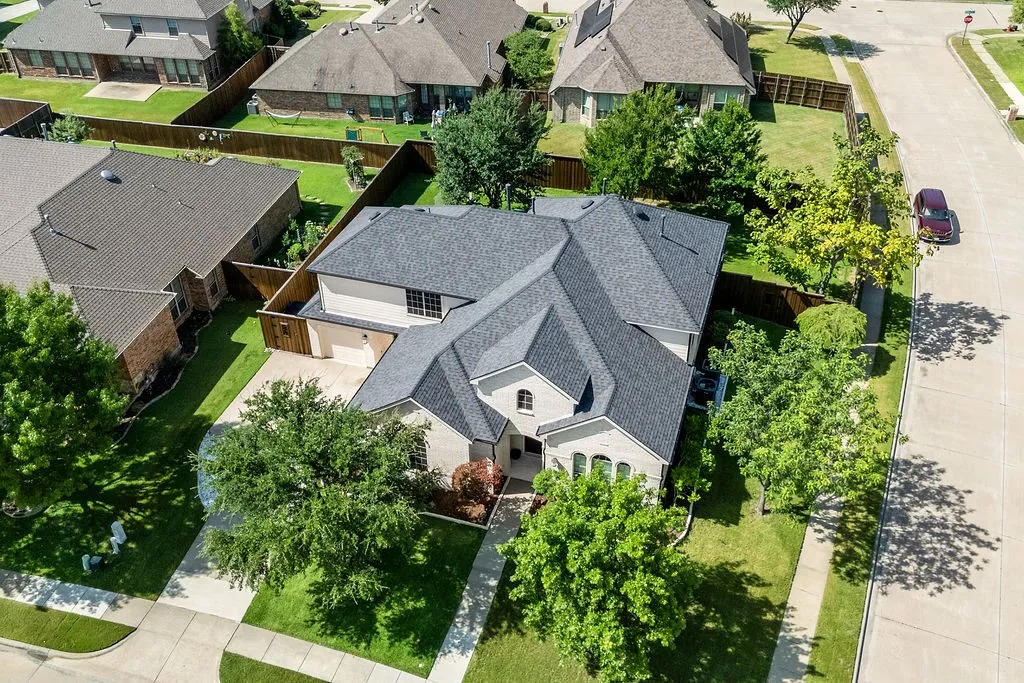 Single Family Residence For Sale in Kaufman County , 1002 Ranger Road, Forney, Texas 75126, 4 Bedroom, 3 Bathroom, 3 Garage spaces, 3,307 Sqft, built in 2007, mls#21348836, Real Estate Agent in Forney, Homes For Sale in Kaufman county, Homes For Sale in Forney, Realtor in Forney Texas, Real Estate Brokerage Independent Realty Texas, Luminita Cordes Realtor