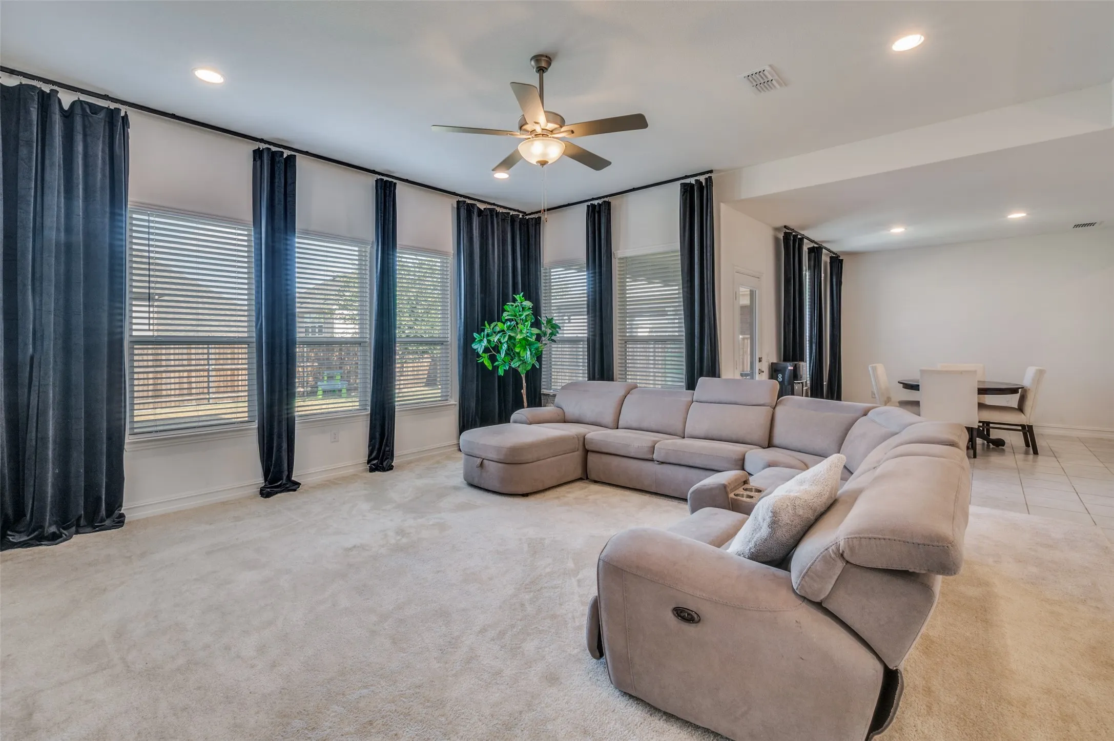 Single Family Residence For Sale in Denton County , 1609 Quentin Drive, Aubrey, Texas 76227, 4 Bedroom, 4 Bathroom, 3 Garage spaces, 3,678 Sqft, built in 2023, mls#21348551, Real Estate Agent in Aubrey, Homes For Sale in Denton county, Homes For Sale in Aubrey, Realtor in Aubrey Texas, Real Estate Brokerage Independent Realty Texas, Luminita Cordes Realtor
