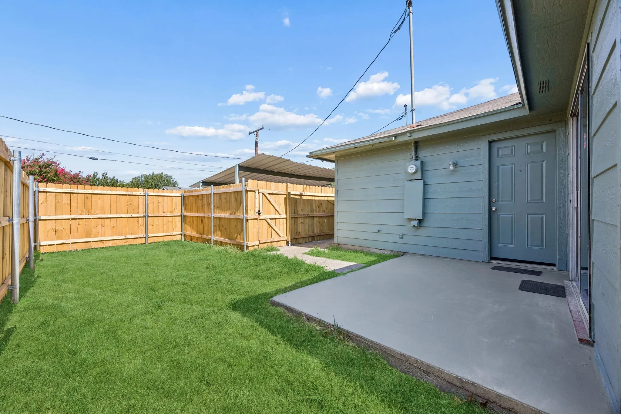Single Family Residence For Sale in Tarrant County , 1041 Tennessee Trail, Arlington, Texas 76017, 3 Bedroom, 2 Bathroom, Garage spaces, 1,324 Sqft, built in 1987, mls#21345761, Real Estate Agent in Arlington, Homes For Sale in Tarrant county, Homes For Sale in Arlington, Realtor in Arlington Texas, Real Estate Brokerage Independent Realty Texas, Luminita Cordes Realtor