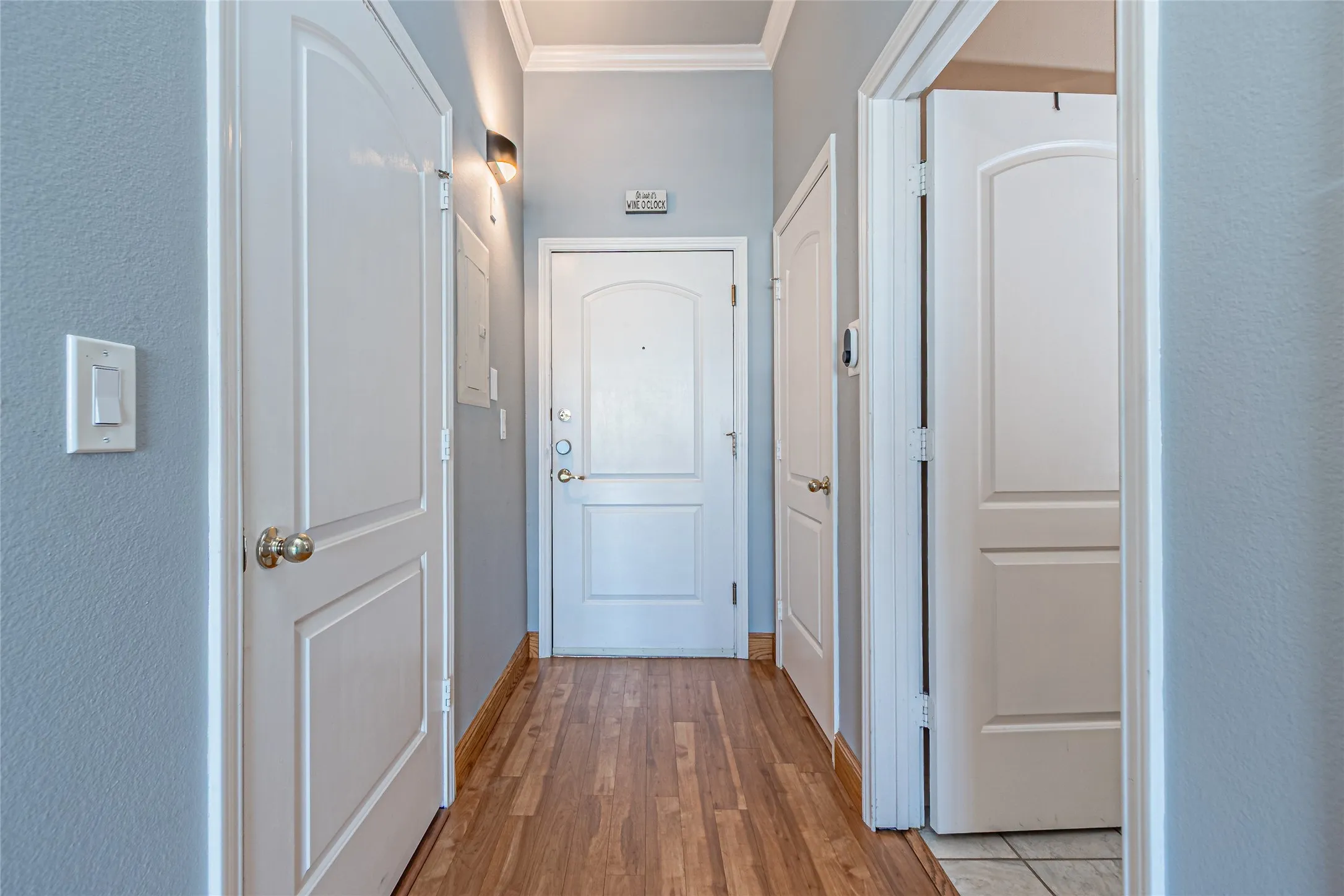 Condominium For Sale in Dallas County , 3225 Turtle Creek Boulevard 1040, Dallas, Texas 75219, 1 Bedroom, 1 Bathroom, 1 Garage spaces, 538 Sqft, built in 1998, mls#21341661, Real Estate Agent in Dallas, Homes For Sale in Dallas county, Homes For Sale in Dallas, Realtor in Dallas Texas, Real Estate Brokerage Independent Realty Texas, Luminita Cordes Realtor