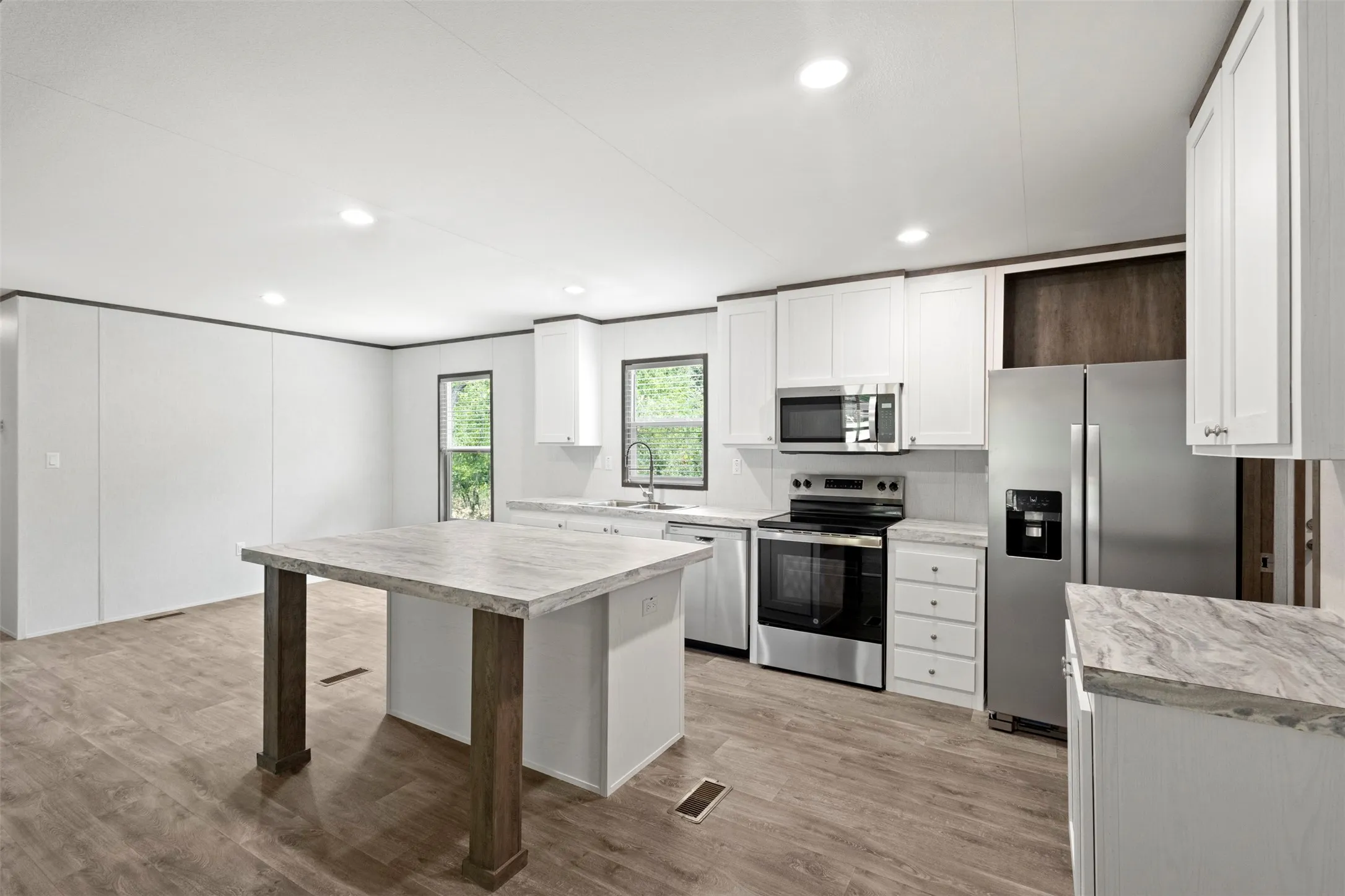 Mobile Home For Sale in Parker County , 1494 Lynock Lane, Azle, Texas 76020, 4 Bedroom, 2 Bathroom, Garage spaces, 1,474 Sqft, built in 2026, mls#21350879, Real Estate Agent in Azle, Homes For Sale in Parker county, Homes For Sale in Azle, Realtor in Azle Texas, Real Estate Brokerage Independent Realty Texas, Luminita Cordes Realtor