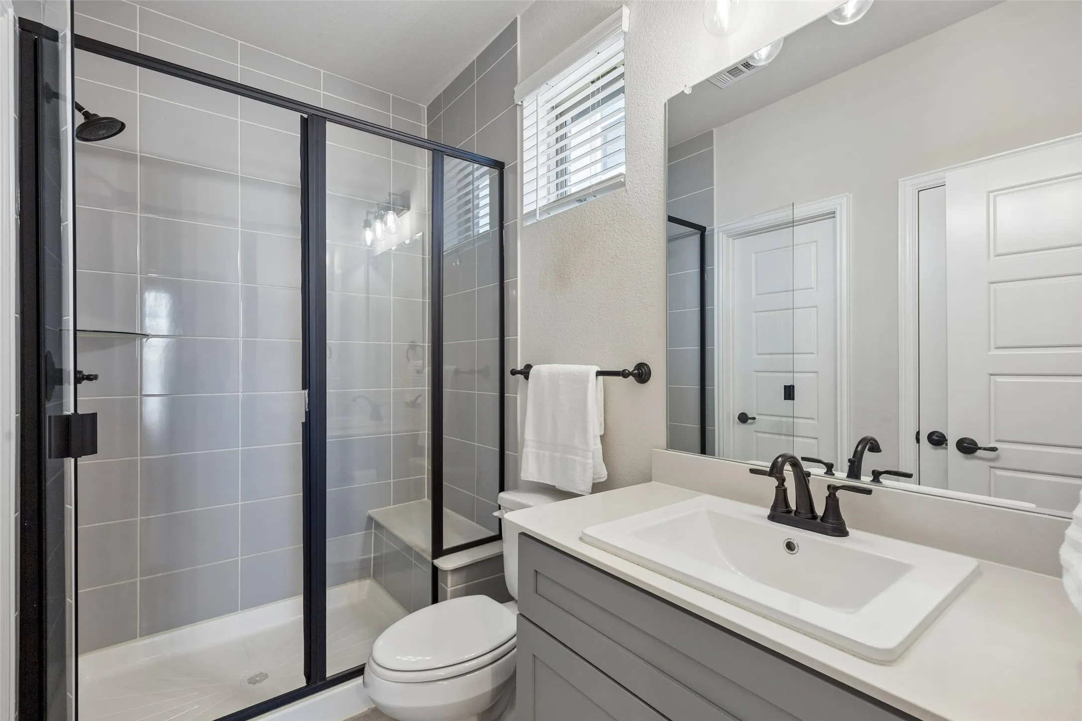 Single Family Residence For Sale in Kaufman County , 1919 Huron Drive, Forney, Texas 75126, 4 Bedroom, 3 Bathroom, 2 Garage spaces, 2,101 Sqft, built in 2024, mls#21349311, Real Estate Agent in Forney, Homes For Sale in Kaufman county, Homes For Sale in Forney, Realtor in Forney Texas, Real Estate Brokerage Independent Realty Texas, Luminita Cordes Realtor