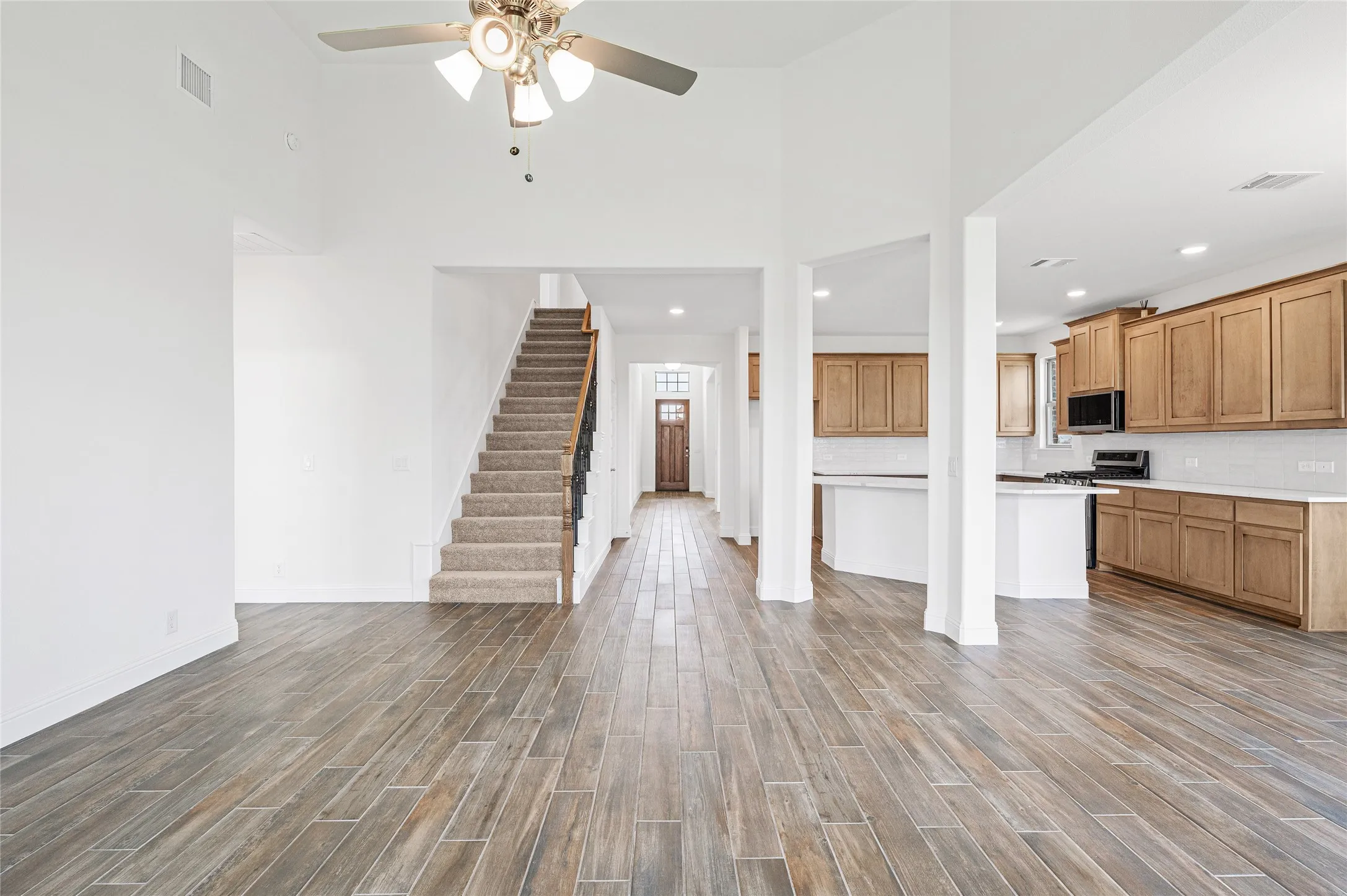Single Family Residence For Sale in Rockwall County , 2116 Spyglass Drive, Royse City, Texas 75189, 4 Bedroom, 4 Bathroom, 3 Garage spaces, 3,481 Sqft, built in 2024, mls#21350957, Real Estate Agent in Royse City, Homes For Sale in Rockwall county, Homes For Sale in Royse City, Realtor in Royse City Texas, Real Estate Brokerage Independent Realty Texas, Luminita Cordes Realtor