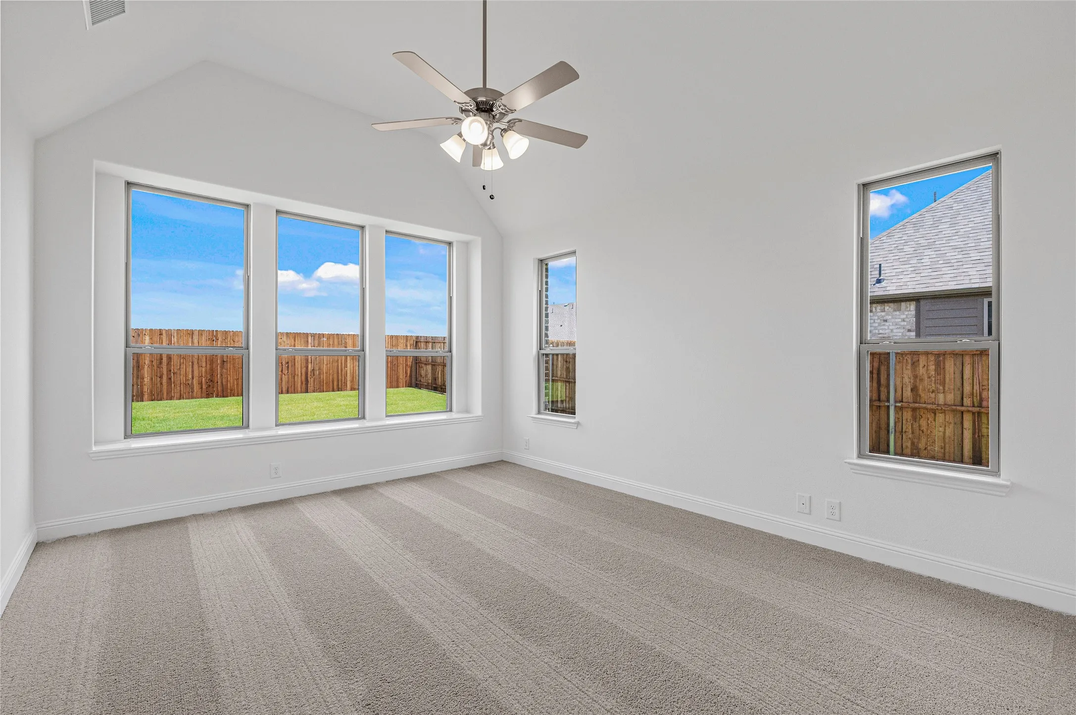 Single Family Residence For Sale in Rockwall County , 2116 Spyglass Drive, Royse City, Texas 75189, 4 Bedroom, 4 Bathroom, 3 Garage spaces, 3,481 Sqft, built in 2024, mls#21350957, Real Estate Agent in Royse City, Homes For Sale in Rockwall county, Homes For Sale in Royse City, Realtor in Royse City Texas, Real Estate Brokerage Independent Realty Texas, Luminita Cordes Realtor