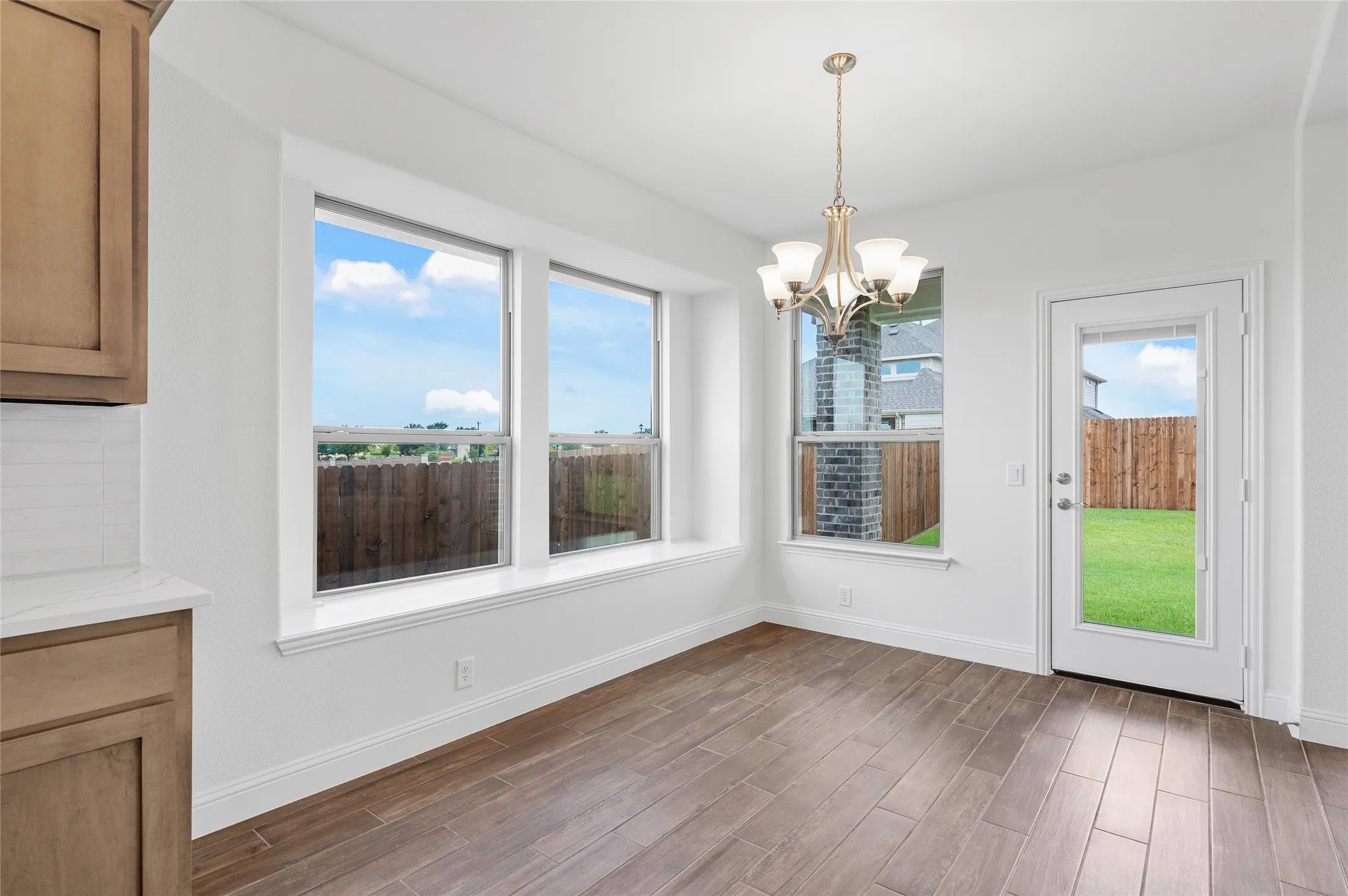 Single Family Residence For Sale in Rockwall County , 2116 Spyglass Drive, Royse City, Texas 75189, 4 Bedroom, 4 Bathroom, 3 Garage spaces, 3,481 Sqft, built in 2024, mls#21350957, Real Estate Agent in Royse City, Homes For Sale in Rockwall county, Homes For Sale in Royse City, Realtor in Royse City Texas, Real Estate Brokerage Independent Realty Texas, Luminita Cordes Realtor