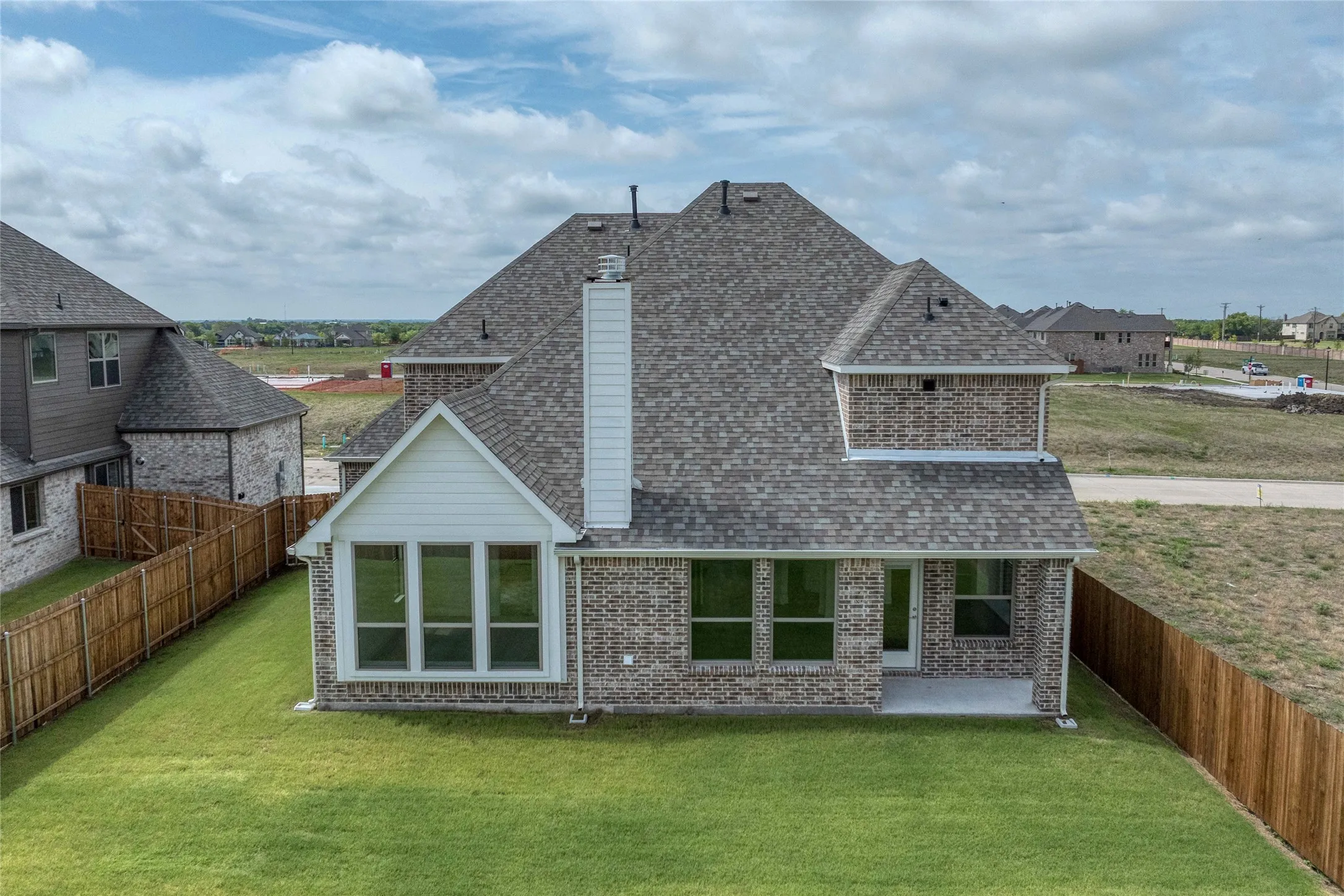 Single Family Residence For Sale in Rockwall County , 2116 Spyglass Drive, Royse City, Texas 75189, 4 Bedroom, 4 Bathroom, 3 Garage spaces, 3,481 Sqft, built in 2024, mls#21350957, Real Estate Agent in Royse City, Homes For Sale in Rockwall county, Homes For Sale in Royse City, Realtor in Royse City Texas, Real Estate Brokerage Independent Realty Texas, Luminita Cordes Realtor