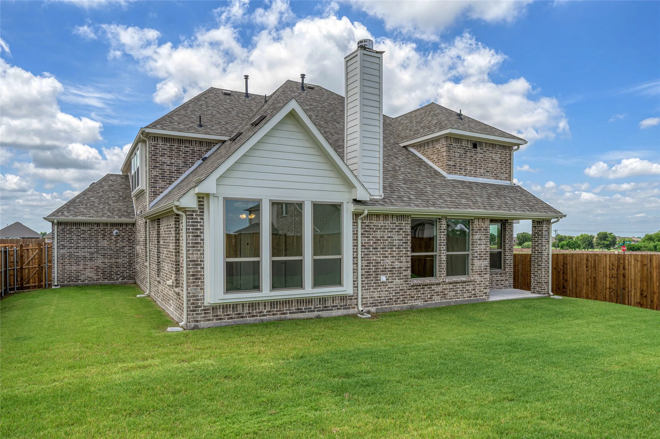 Single Family Residence For Sale in Rockwall County , 2116 Spyglass Drive, Royse City, Texas 75189, 4 Bedroom, 4 Bathroom, 3 Garage spaces, 3,481 Sqft, built in 2024, mls#21350957, Real Estate Agent in Royse City, Homes For Sale in Rockwall county, Homes For Sale in Royse City, Realtor in Royse City Texas, Real Estate Brokerage Independent Realty Texas, Luminita Cordes Realtor