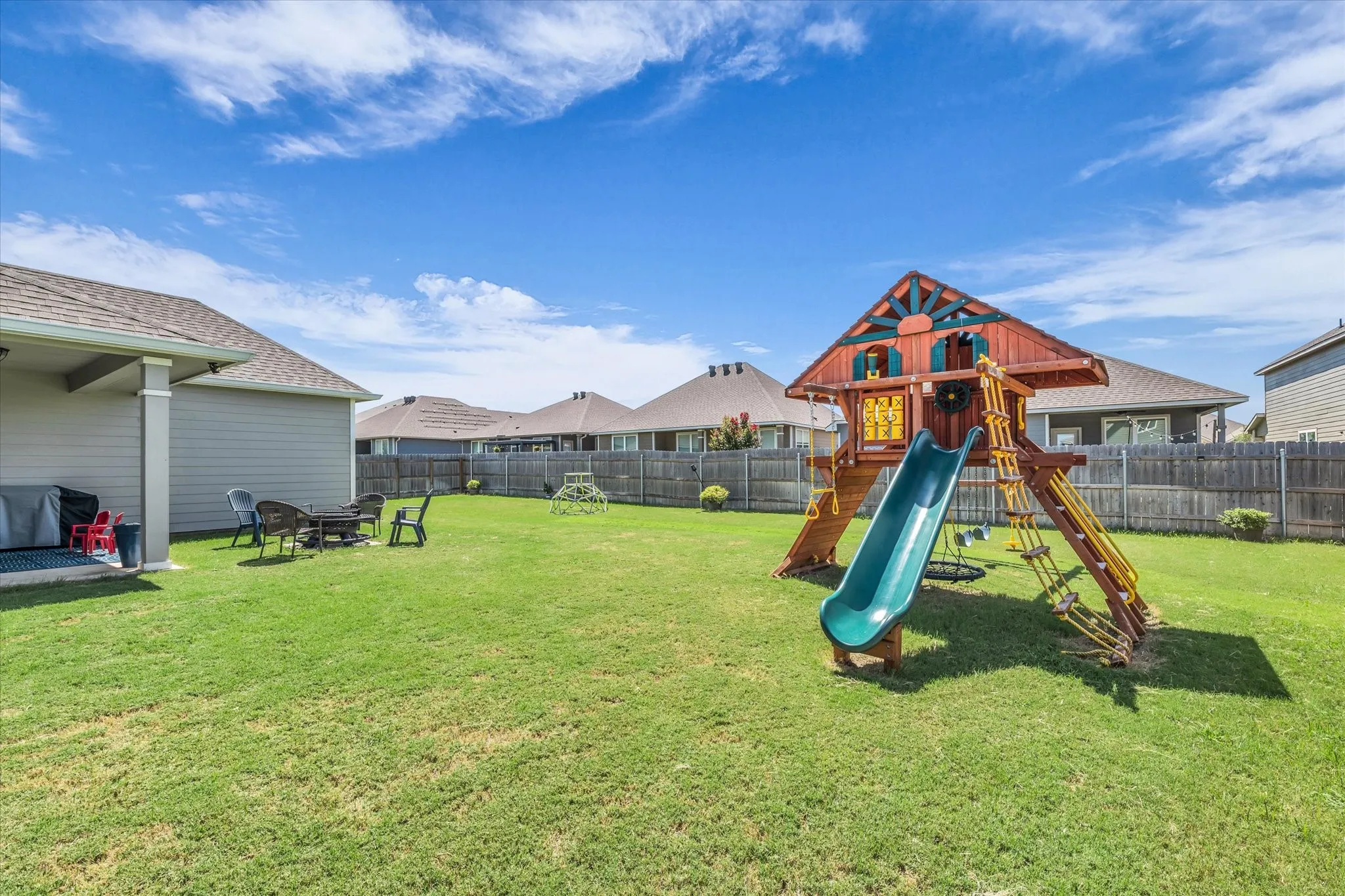 Single Family Residence For Sale in Mc Lennan County , 11324 Pallasite Circle, Lorena, Texas 76655, 4 Bedroom, 4 Bathroom, 2 Garage spaces, 2,598 Sqft, built in 2023, mls#21350797, Real Estate Agent in Lorena, Homes For Sale in Mc Lennan county, Homes For Sale in Lorena, Realtor in Lorena Texas, Real Estate Brokerage Independent Realty Texas, Luminita Cordes Realtor