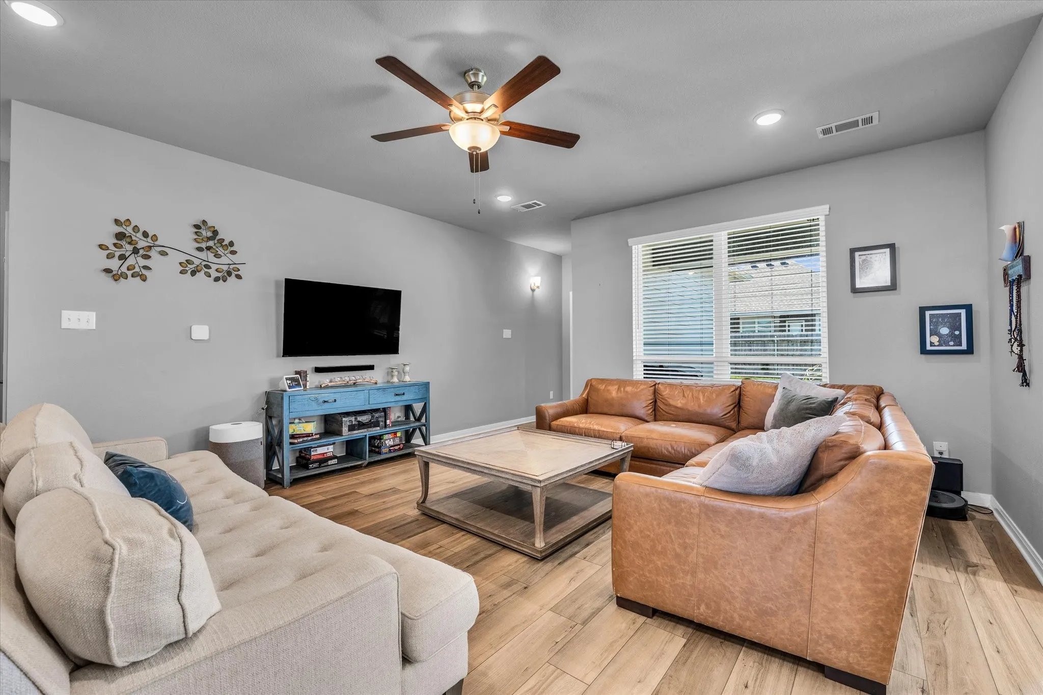 Single Family Residence For Sale in Mc Lennan County , 11324 Pallasite Circle, Lorena, Texas 76655, 4 Bedroom, 4 Bathroom, 2 Garage spaces, 2,598 Sqft, built in 2023, mls#21350797, Real Estate Agent in Lorena, Homes For Sale in Mc Lennan county, Homes For Sale in Lorena, Realtor in Lorena Texas, Real Estate Brokerage Independent Realty Texas, Luminita Cordes Realtor