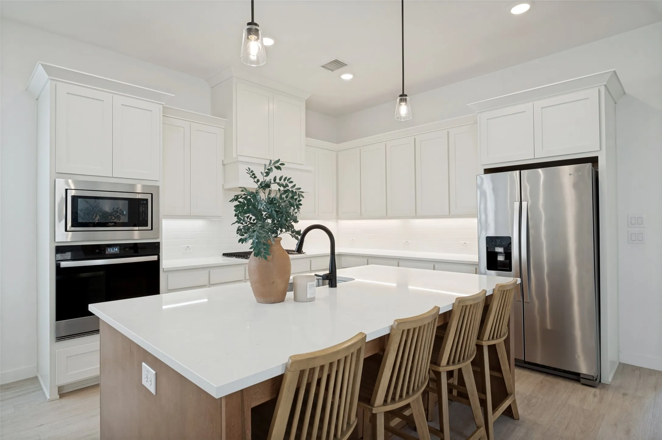 Single Family Residence For Sale in Collin County , 809 Isabel Street, Celina, Texas 75009, 4 Bedroom, 3 Bathroom, 2 Garage spaces, 2,997 Sqft, built in 2023, Price $579,000, mls#21350943, Real Estate Agent in Celina, Homes For Sale in Collin county, Homes For Sale in Celina, Realtor in Celina Texas, Real Estate Brokerage Independent Realty Texas, Luminita Cordes Realtor