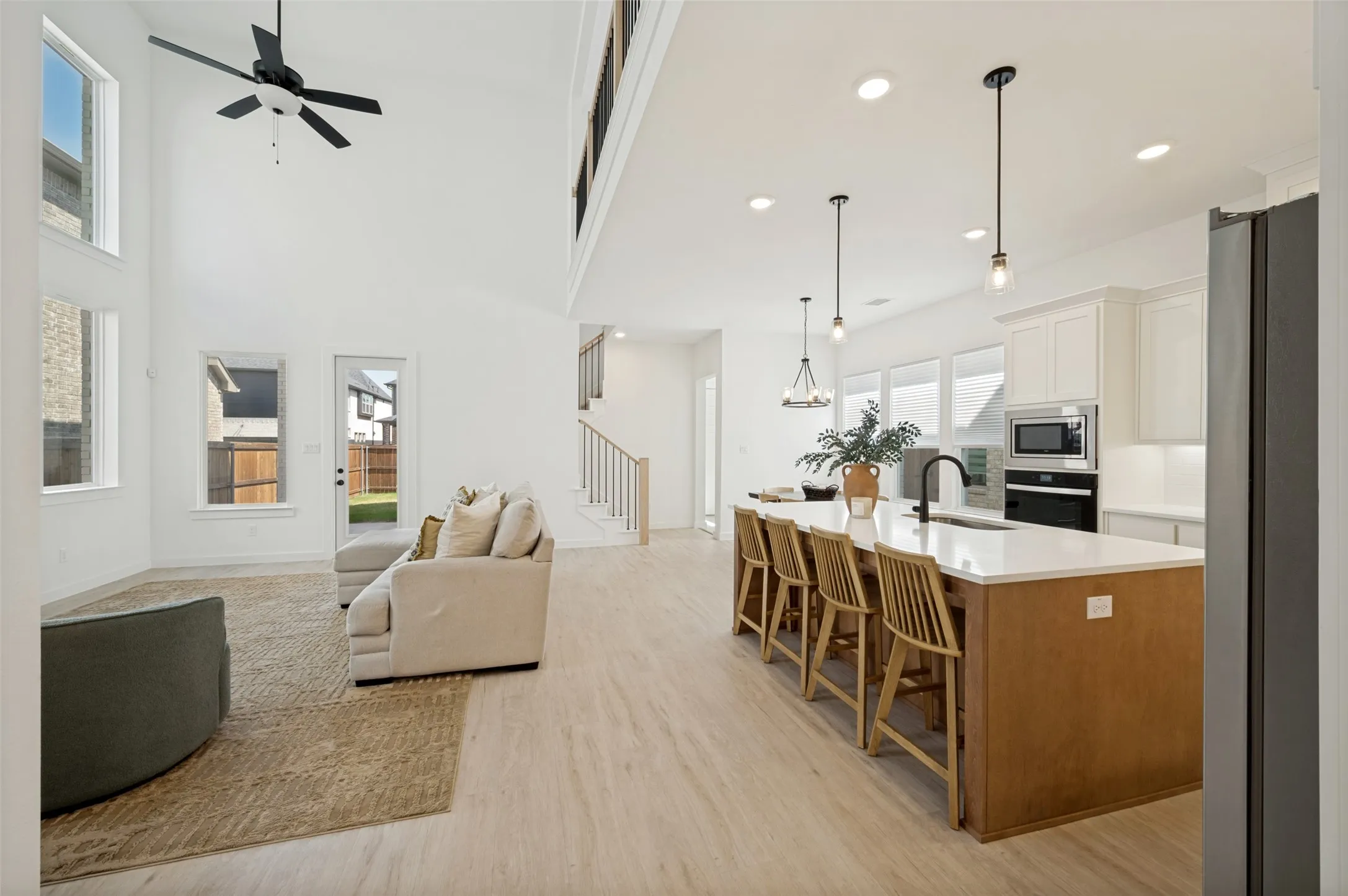 Single Family Residence For Sale in Collin County , 809 Isabel Street, Celina, Texas 75009, 4 Bedroom, 3 Bathroom, 2 Garage spaces, 2,997 Sqft, built in 2023, Price $579,000, mls#21350943, Real Estate Agent in Celina, Homes For Sale in Collin county, Homes For Sale in Celina, Realtor in Celina Texas, Real Estate Brokerage Independent Realty Texas, Luminita Cordes Realtor