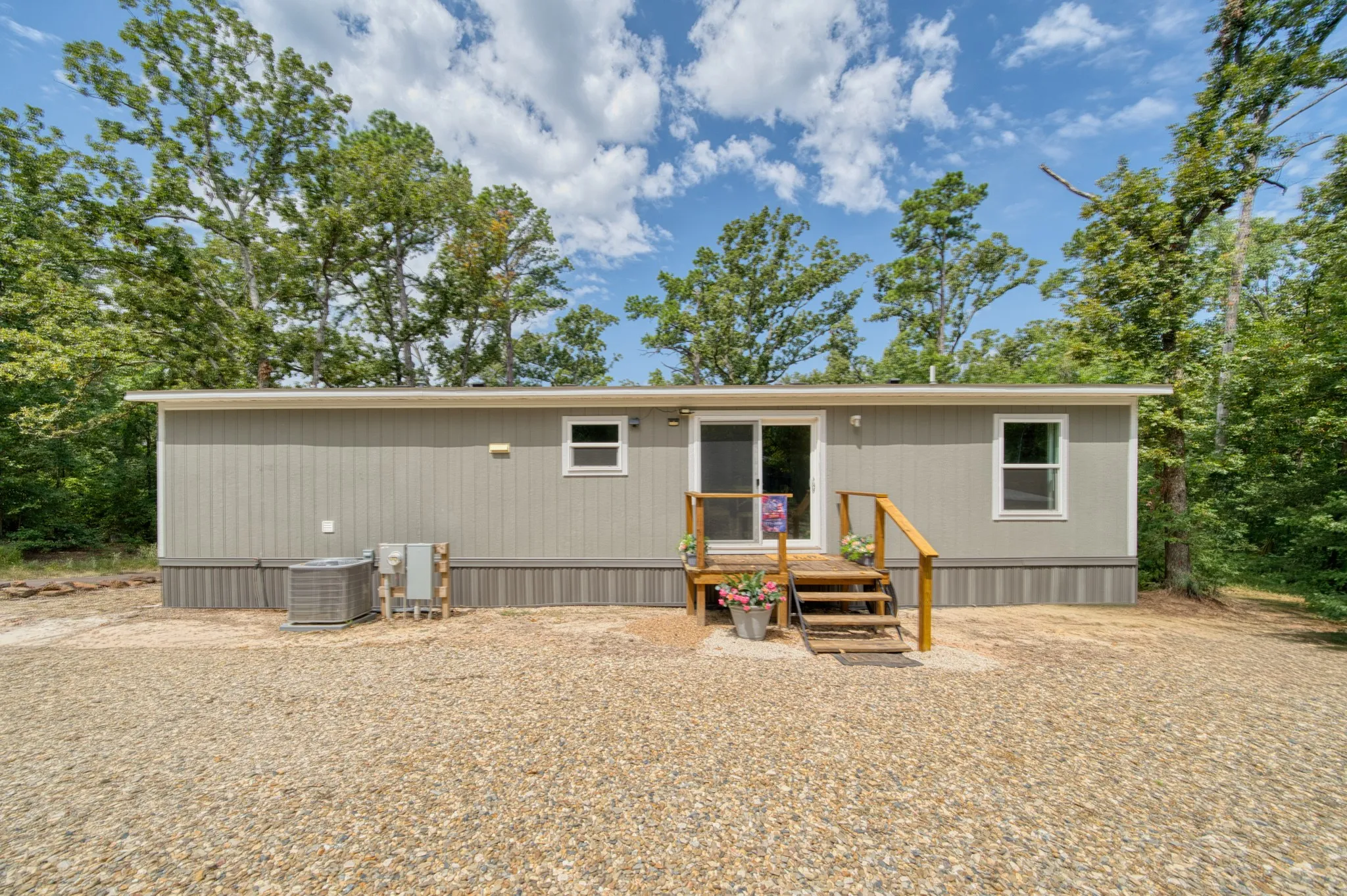 Manufactured Home For Sale in Camp County , 405 County Road 2601, Pittsburg, Texas 75686, 3 Bedroom, 2 Bathroom, Garage spaces, 1,334 Sqft, built in 2024, mls#21350452, Real Estate Agent in Pittsburg, Homes For Sale in Camp county, Homes For Sale in Pittsburg, Realtor in Pittsburg Texas, Real Estate Brokerage Independent Realty Texas, Luminita Cordes Realtor