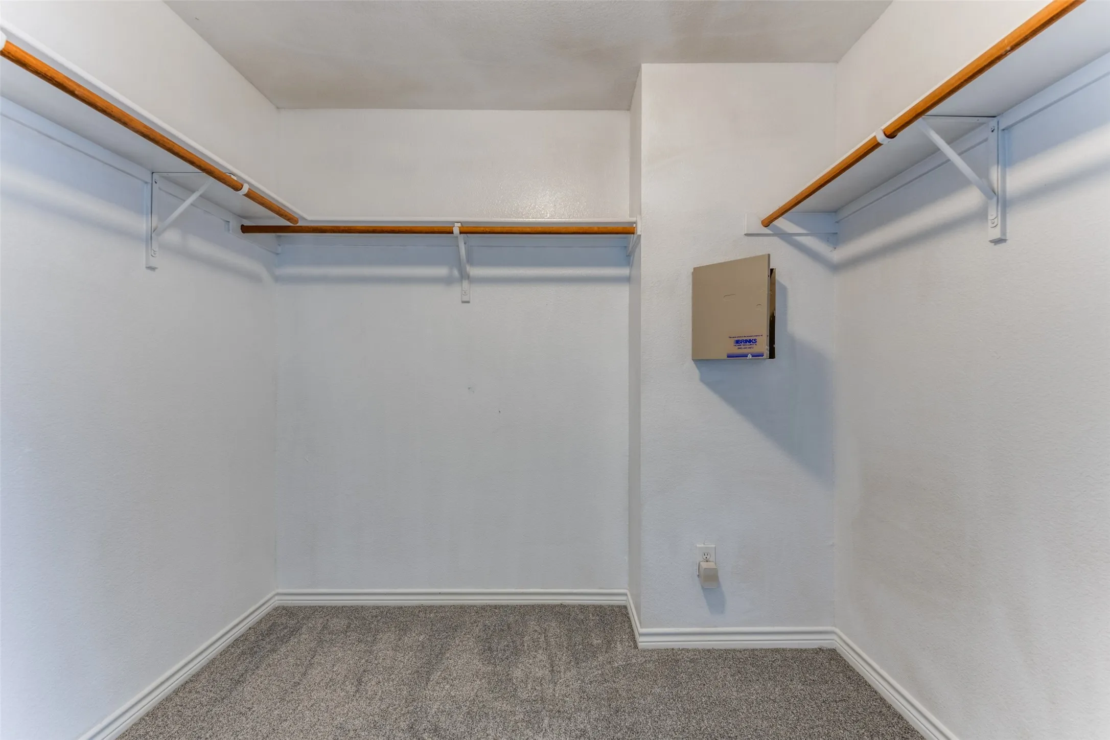 Single Family Residence For Rent in Kaufman County , 312 Stanford, Forney, Texas 75126, 3 Bedroom, 2 Bathroom, 2 Garage spaces, 1,474 Sqft, built in 2006, mls#21349839, Real Estate Agent in Forney, Homes For Rent in Kaufman county, Homes For Rent in Forney, Realtor in Forney Texas, Real Estate Brokerage Independent Realty Texas, Luminita Cordes Realtor