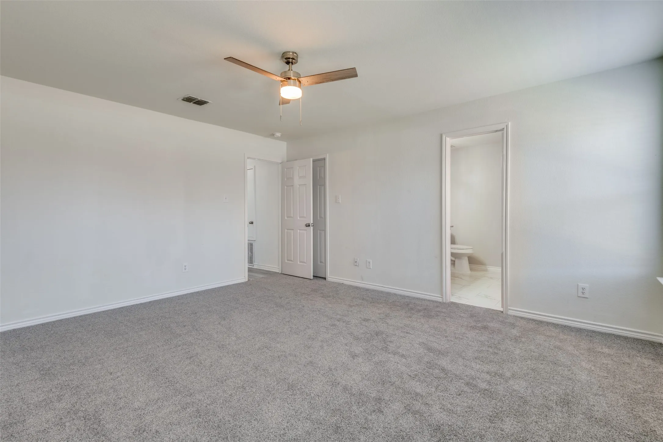 Single Family Residence For Rent in Kaufman County , 312 Stanford, Forney, Texas 75126, 3 Bedroom, 2 Bathroom, 2 Garage spaces, 1,474 Sqft, built in 2006, mls#21349839, Real Estate Agent in Forney, Homes For Rent in Kaufman county, Homes For Rent in Forney, Realtor in Forney Texas, Real Estate Brokerage Independent Realty Texas, Luminita Cordes Realtor