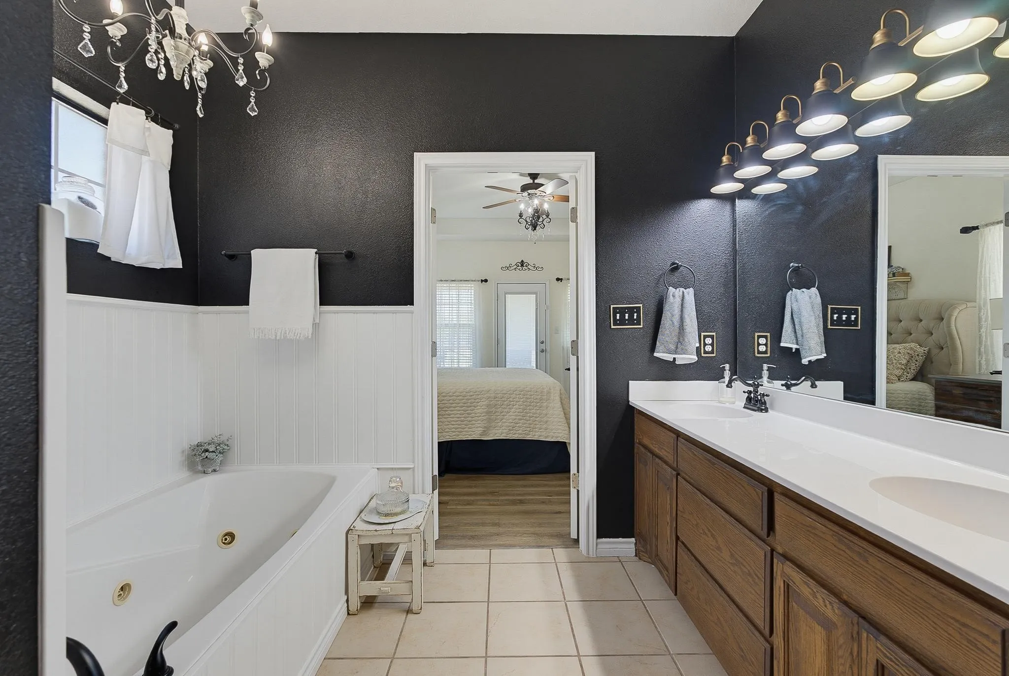 Single Family Residence For Sale in Taylor County , 222 Alexandra Drive, Tuscola, Texas 79562, 5 Bedroom, 3 Bathroom, 2 Garage spaces, 2,916 Sqft, built in 2004, mls#21334086, Real Estate Agent in Tuscola, Homes For Sale in Taylor county, Homes For Sale in Tuscola, Realtor in Tuscola Texas, Real Estate Brokerage Independent Realty Texas, Luminita Cordes Realtor