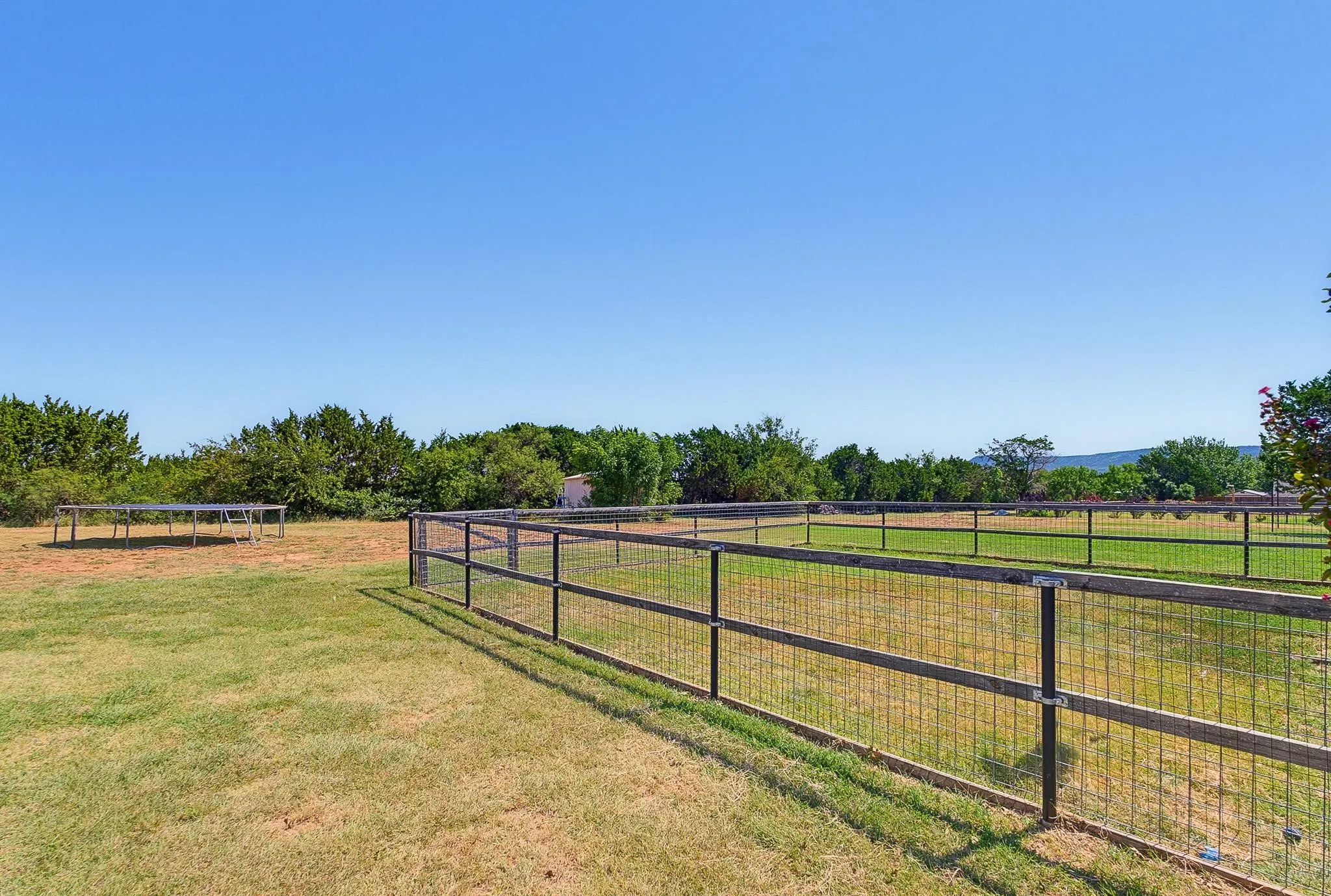 Single Family Residence For Sale in Taylor County , 222 Alexandra Drive, Tuscola, Texas 79562, 5 Bedroom, 3 Bathroom, 2 Garage spaces, 2,916 Sqft, built in 2004, mls#21334086, Real Estate Agent in Tuscola, Homes For Sale in Taylor county, Homes For Sale in Tuscola, Realtor in Tuscola Texas, Real Estate Brokerage Independent Realty Texas, Luminita Cordes Realtor