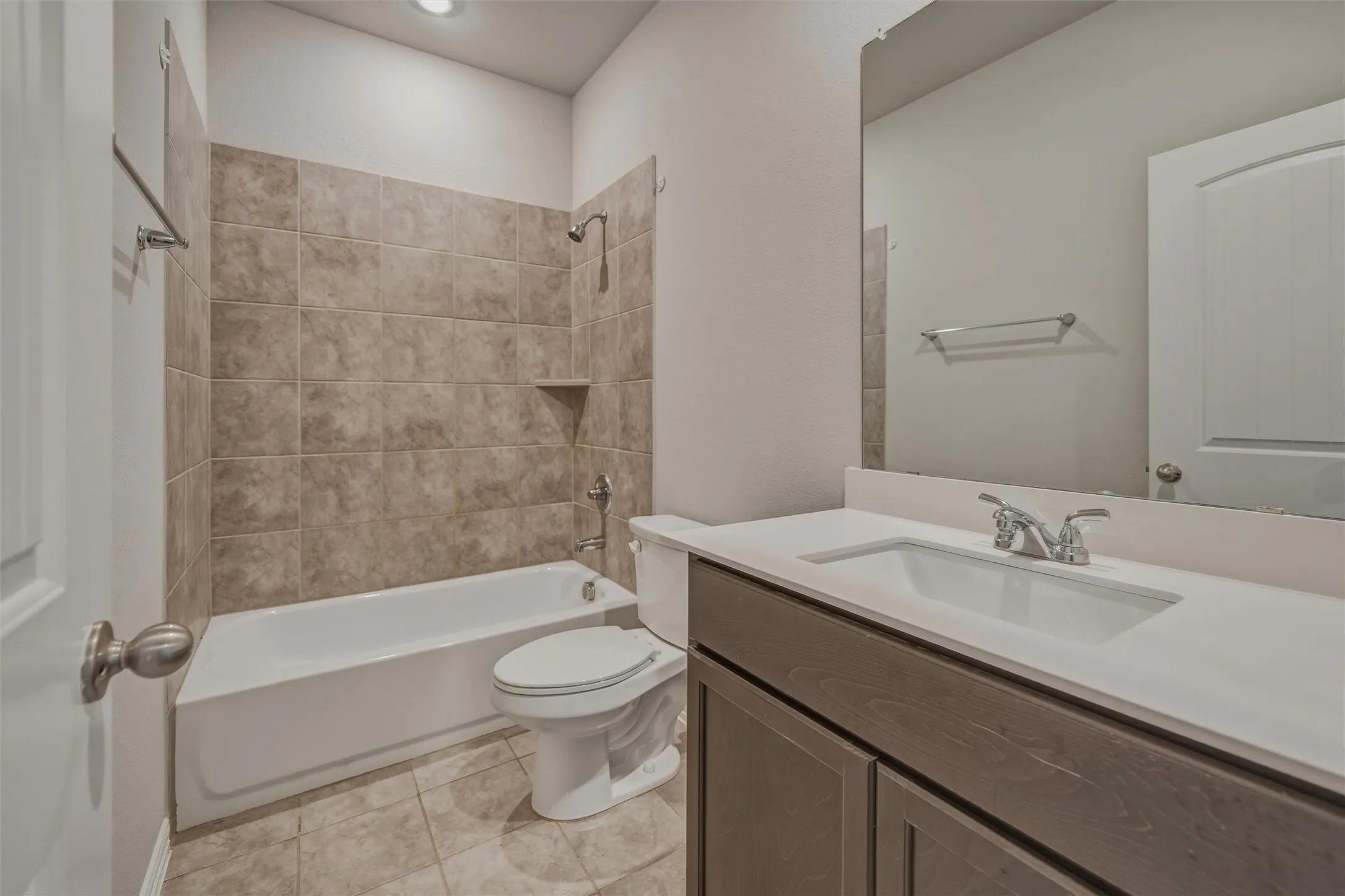 Single Family Residence For Rent in Hunt County , 3314 Gordon Street, Greenville, Texas 75401, 3 Bedroom, 2 Bathroom, 2 Garage spaces, 1,561 Sqft, built in 2022, mls#21350974, Real Estate Agent in Greenville, Homes For Rent in Hunt county, Homes For Rent in Greenville, Realtor in Greenville Texas, Real Estate Brokerage Independent Realty Texas, Luminita Cordes Realtor