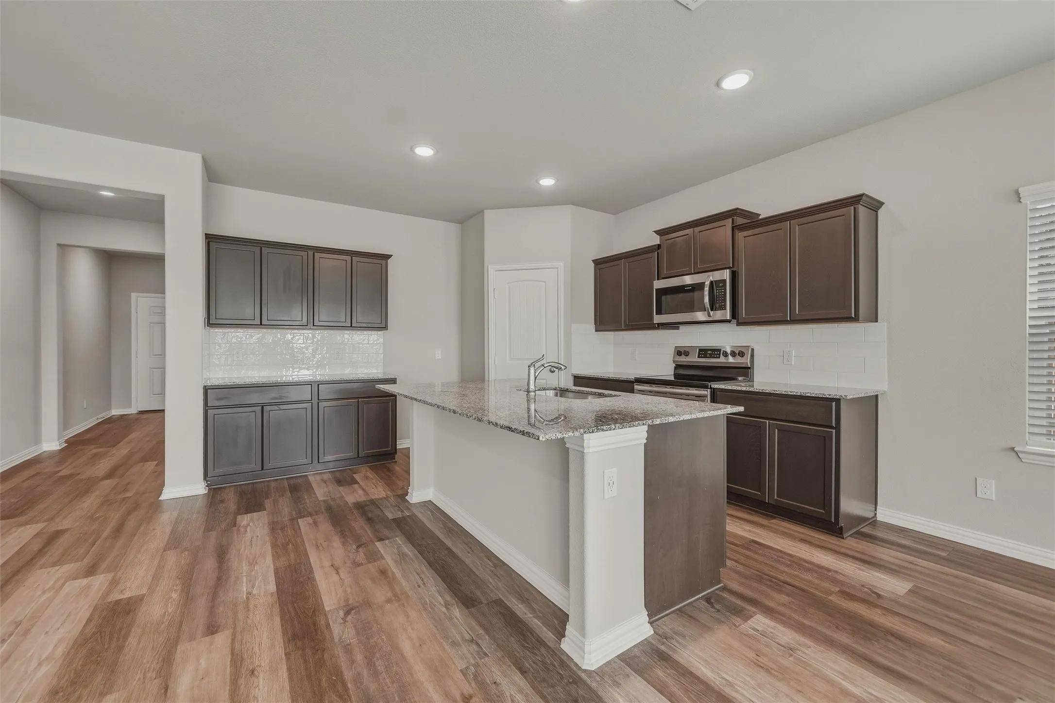 Single Family Residence For Rent in Hunt County , 3314 Gordon Street, Greenville, Texas 75401, 3 Bedroom, 2 Bathroom, 2 Garage spaces, 1,561 Sqft, built in 2022, mls#21350974, Real Estate Agent in Greenville, Homes For Rent in Hunt county, Homes For Rent in Greenville, Realtor in Greenville Texas, Real Estate Brokerage Independent Realty Texas, Luminita Cordes Realtor